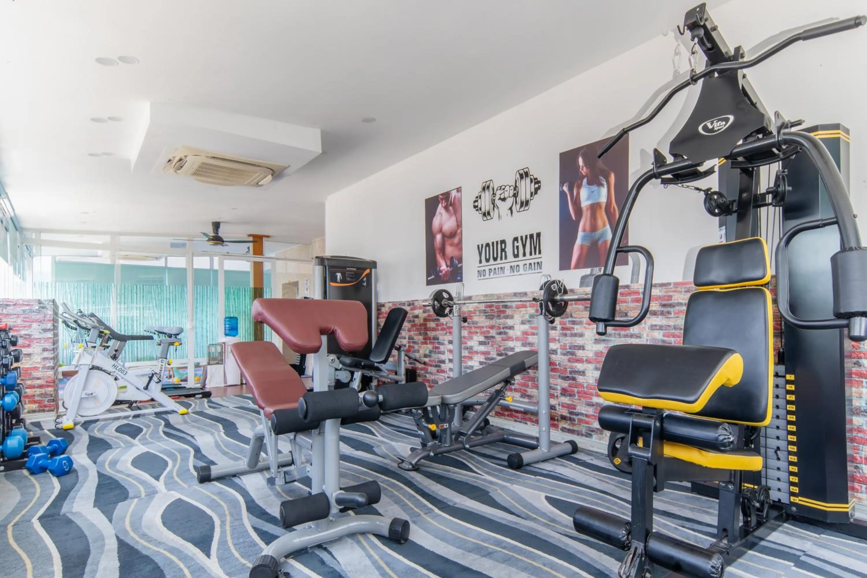 Fitness centre/facilities in Le's Cham Hotel
