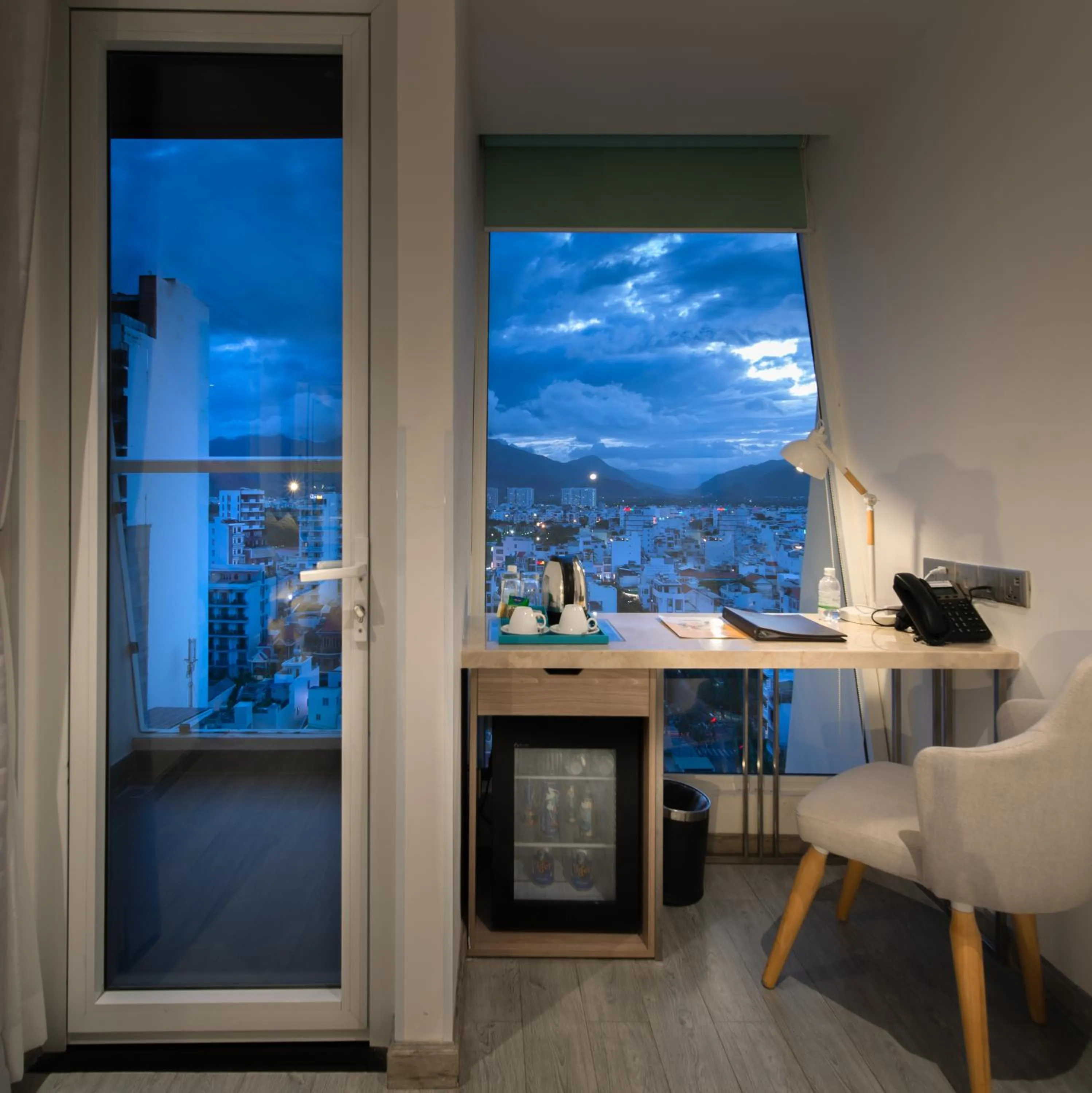 Balcony/Terrace in Le's Cham Hotel