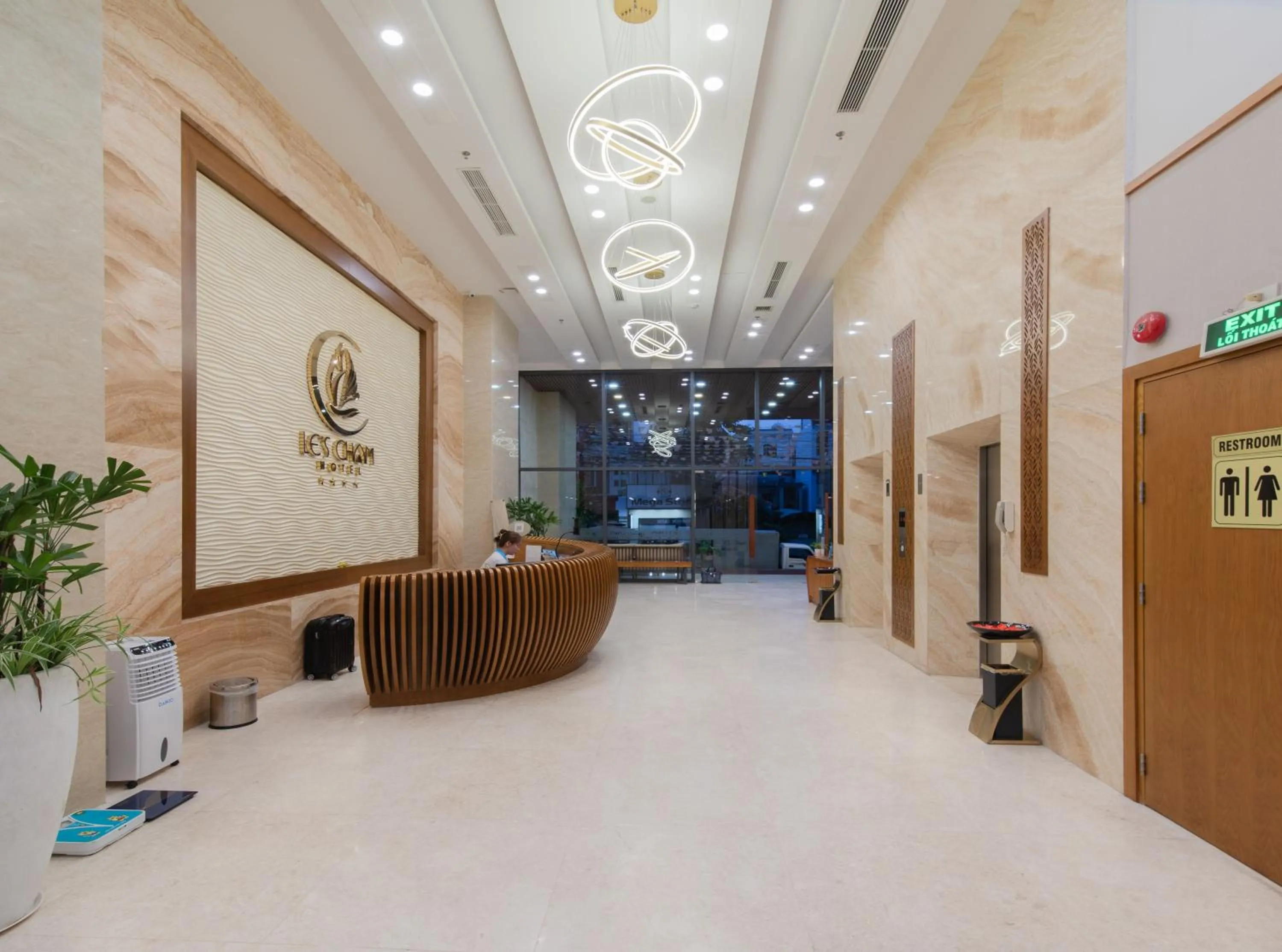 Living room in Le's Cham Hotel