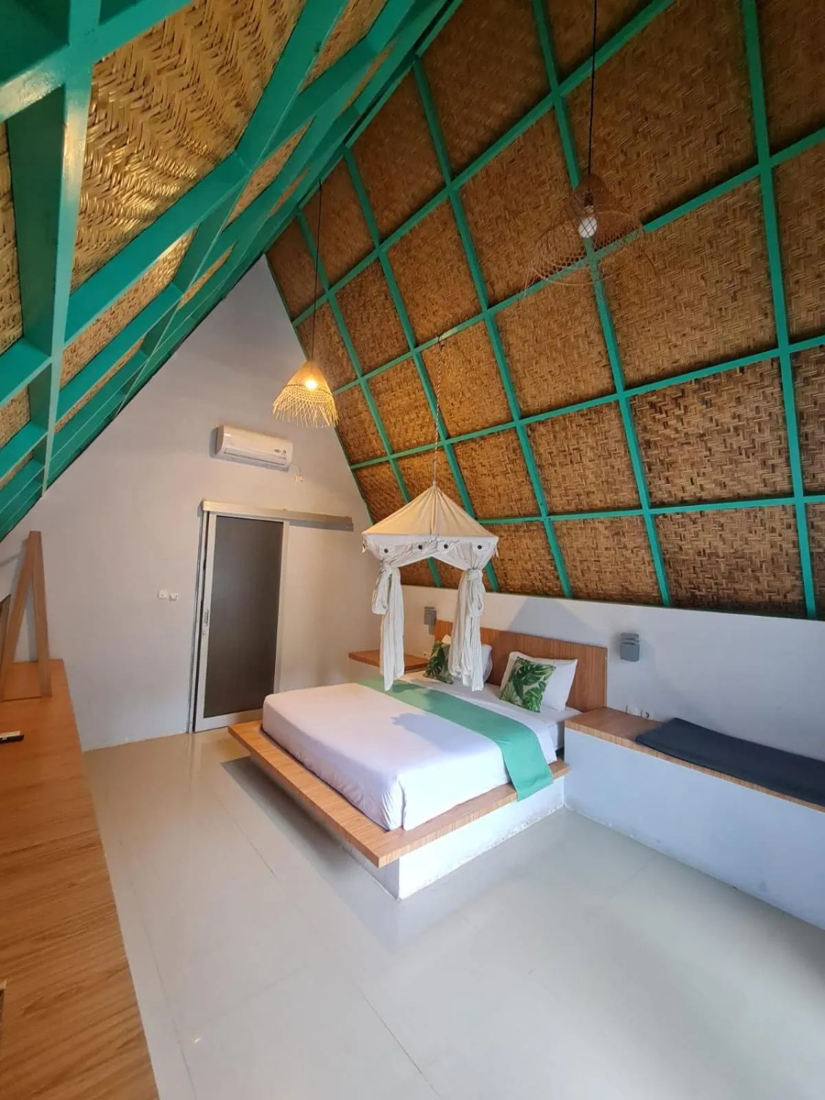 Bed in Makarma Resort Lombok