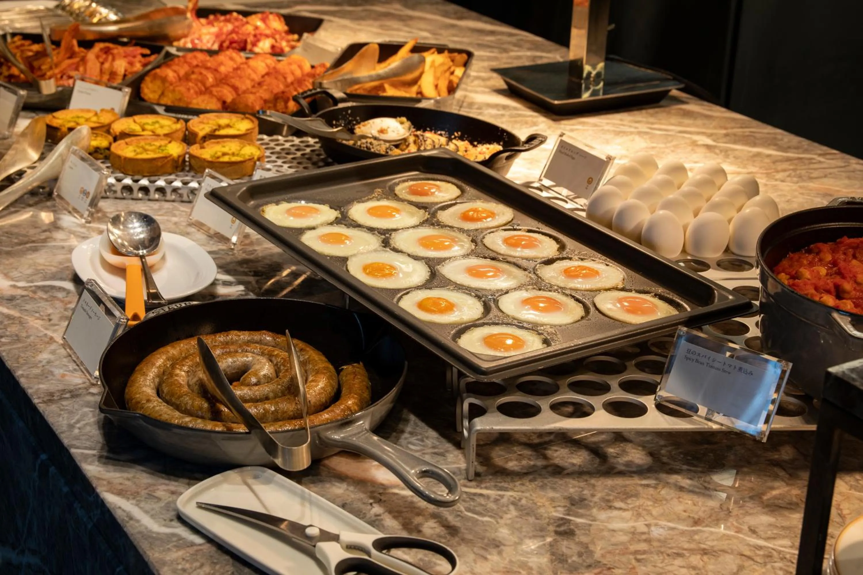 Buffet breakfast in The Okura Tokyo