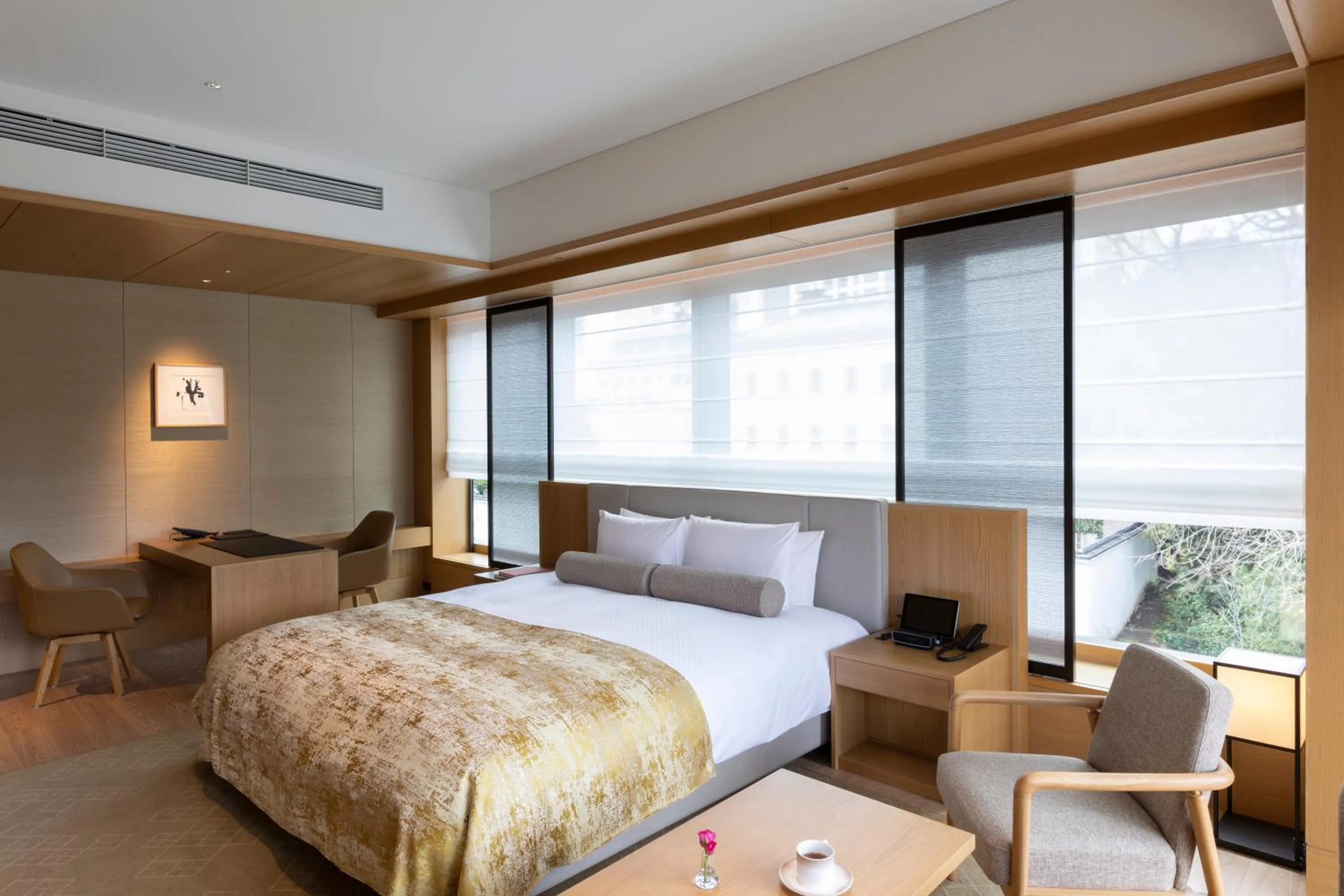 Photo of the whole room, Bed in The Okura Tokyo