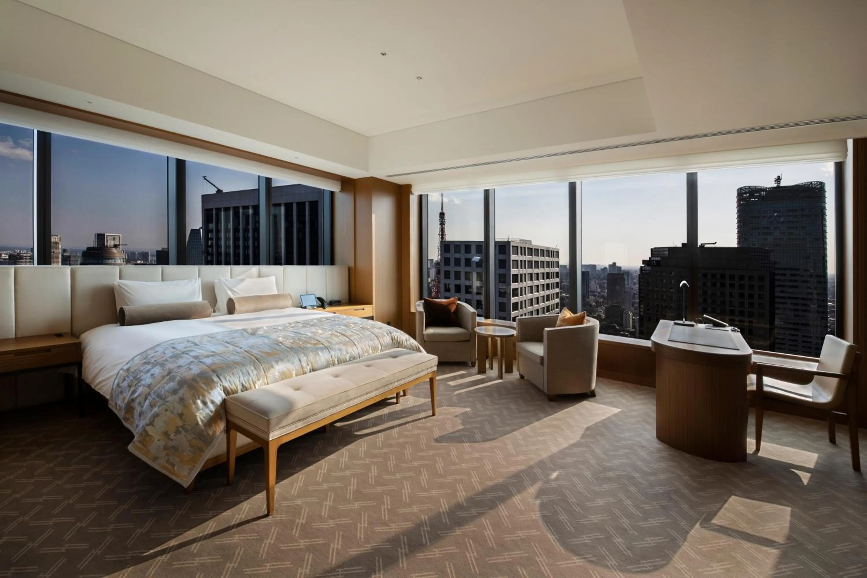 Photo of the whole room, Bed in The Okura Tokyo