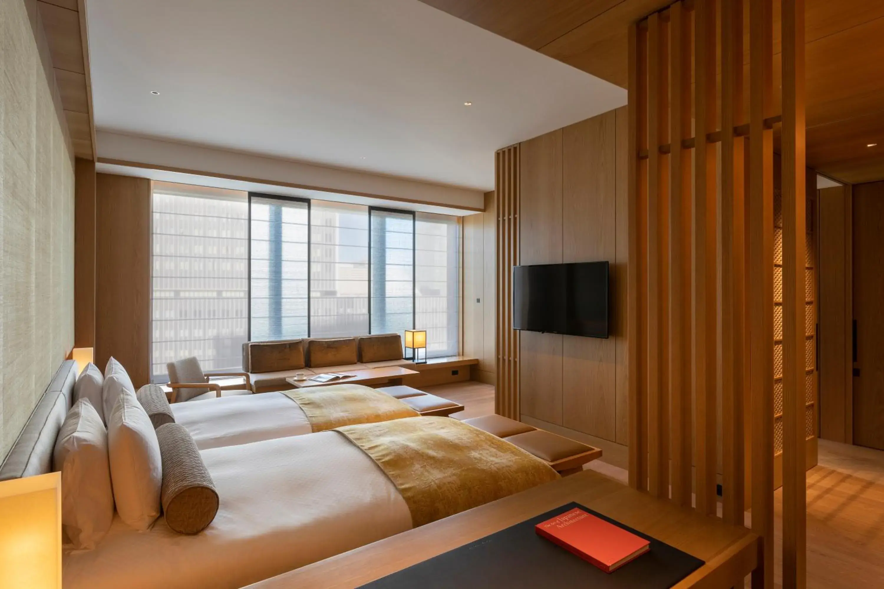 Photo of the whole room, Bed in The Okura Tokyo Photo of the whole room, Bed in The Okura Tokyo