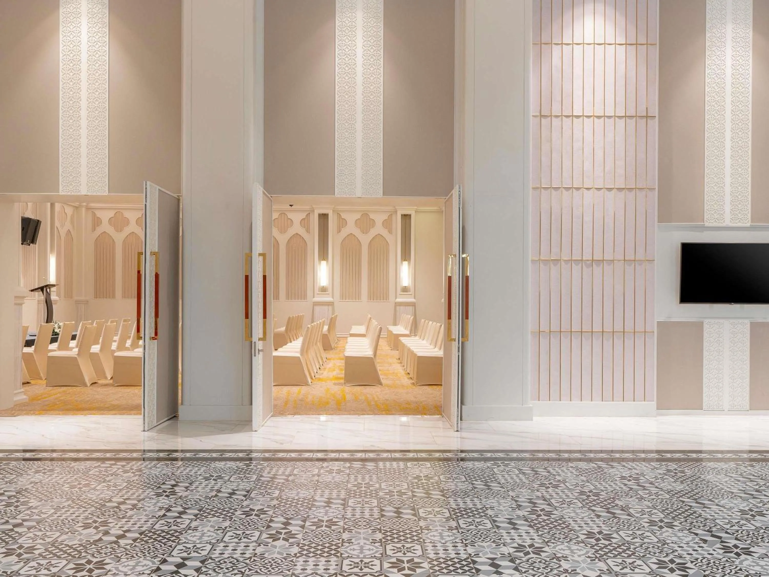 Meeting/conference room in Mövenpick Myth Hotel Patong Phuket