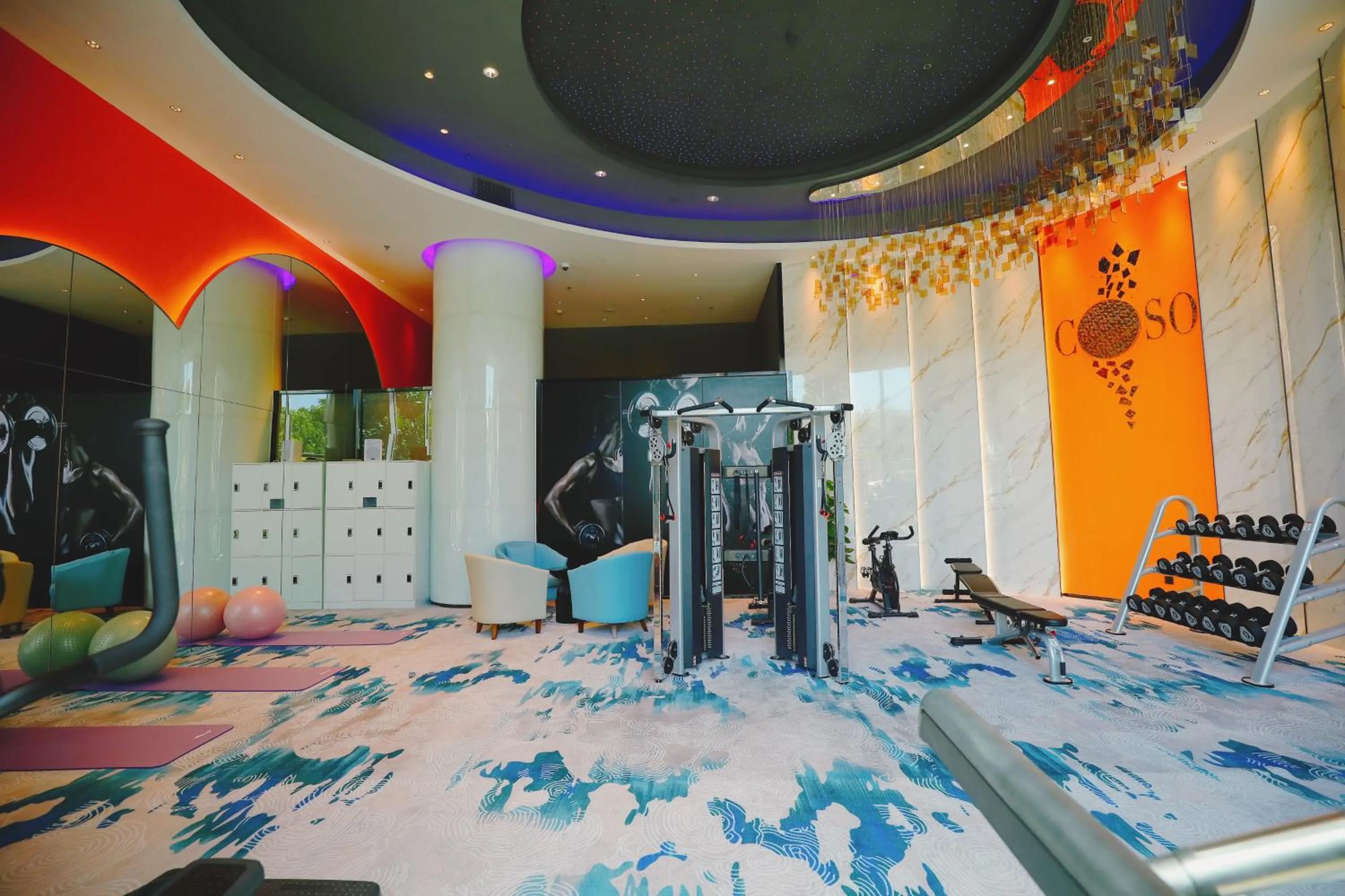 Fitness centre/facilities in Hisilk Artwork Center Fliport Coso Hotel