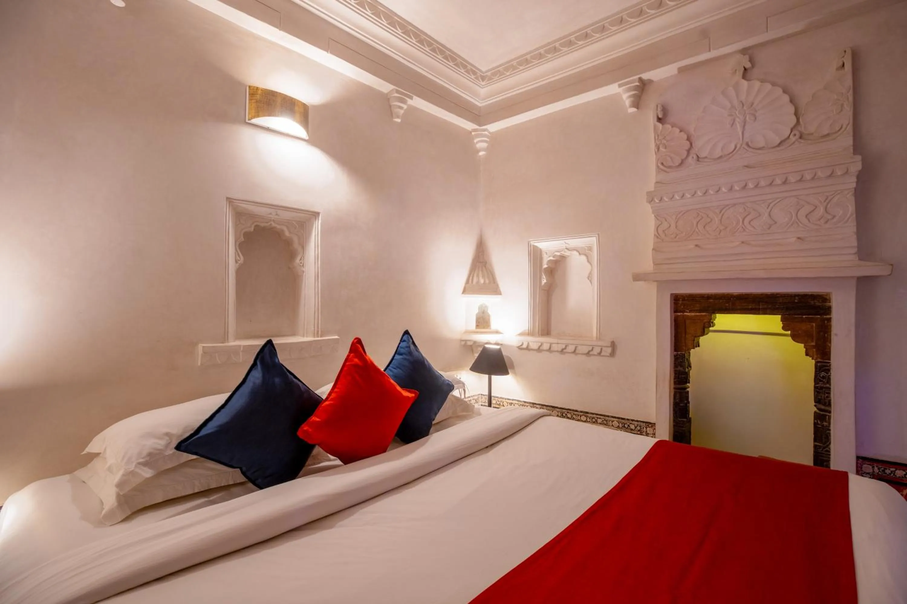 Bedroom, Bed in Madri Haveli