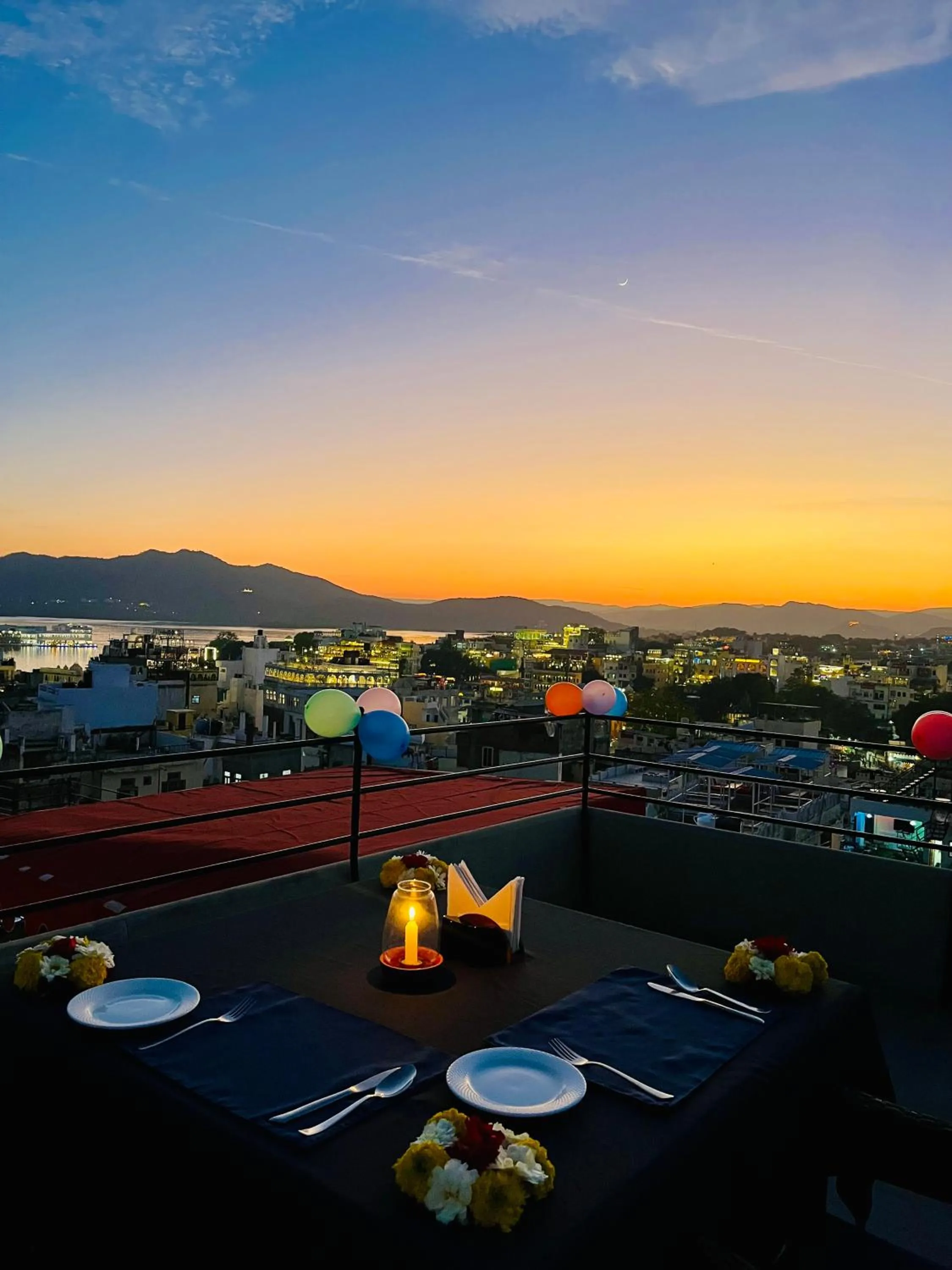 Restaurant/places to eat in Madri Haveli