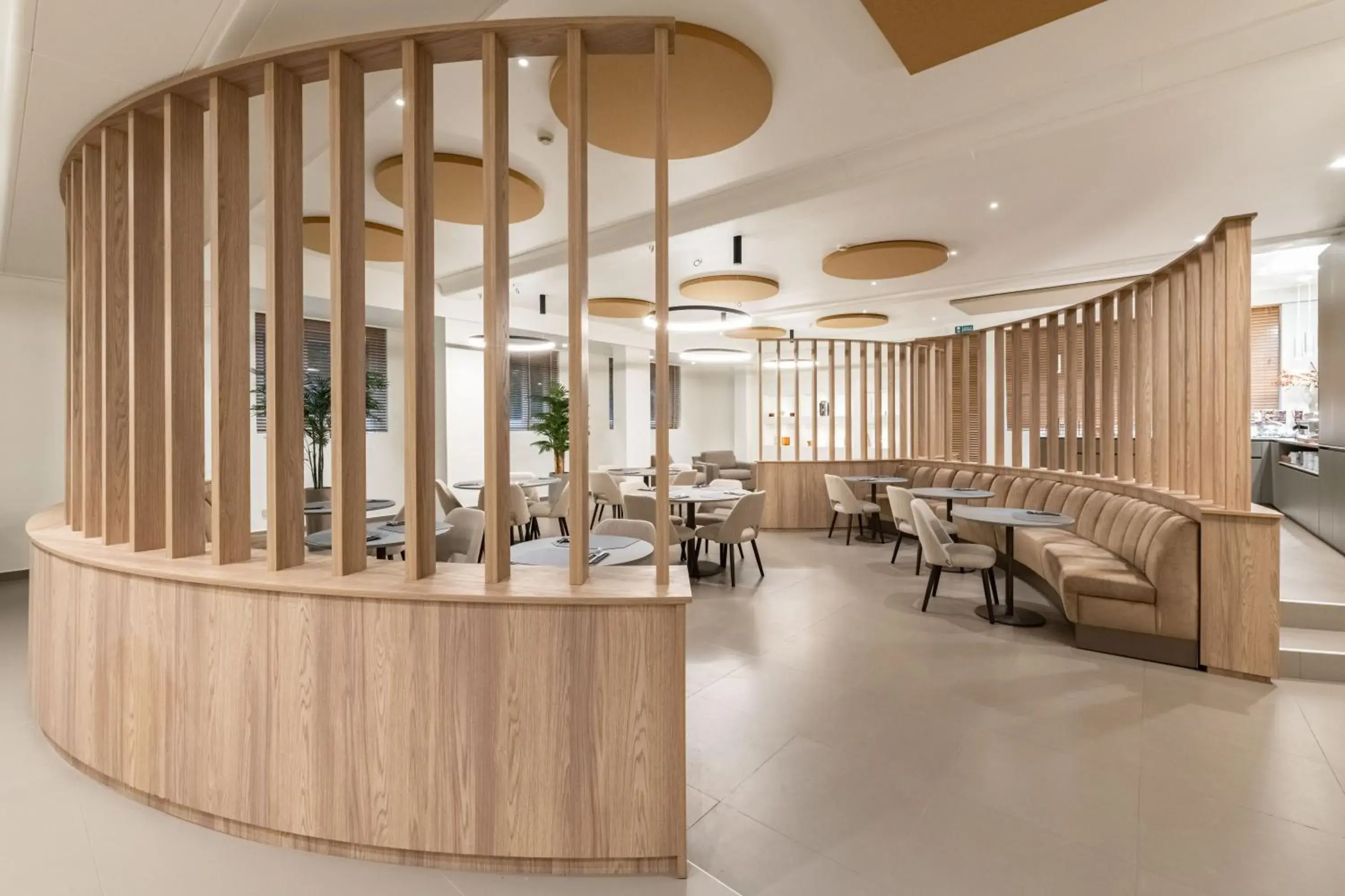 Restaurant/places to eat in Hotel Mealba Restaurant/places to eat in Hotel Mealba