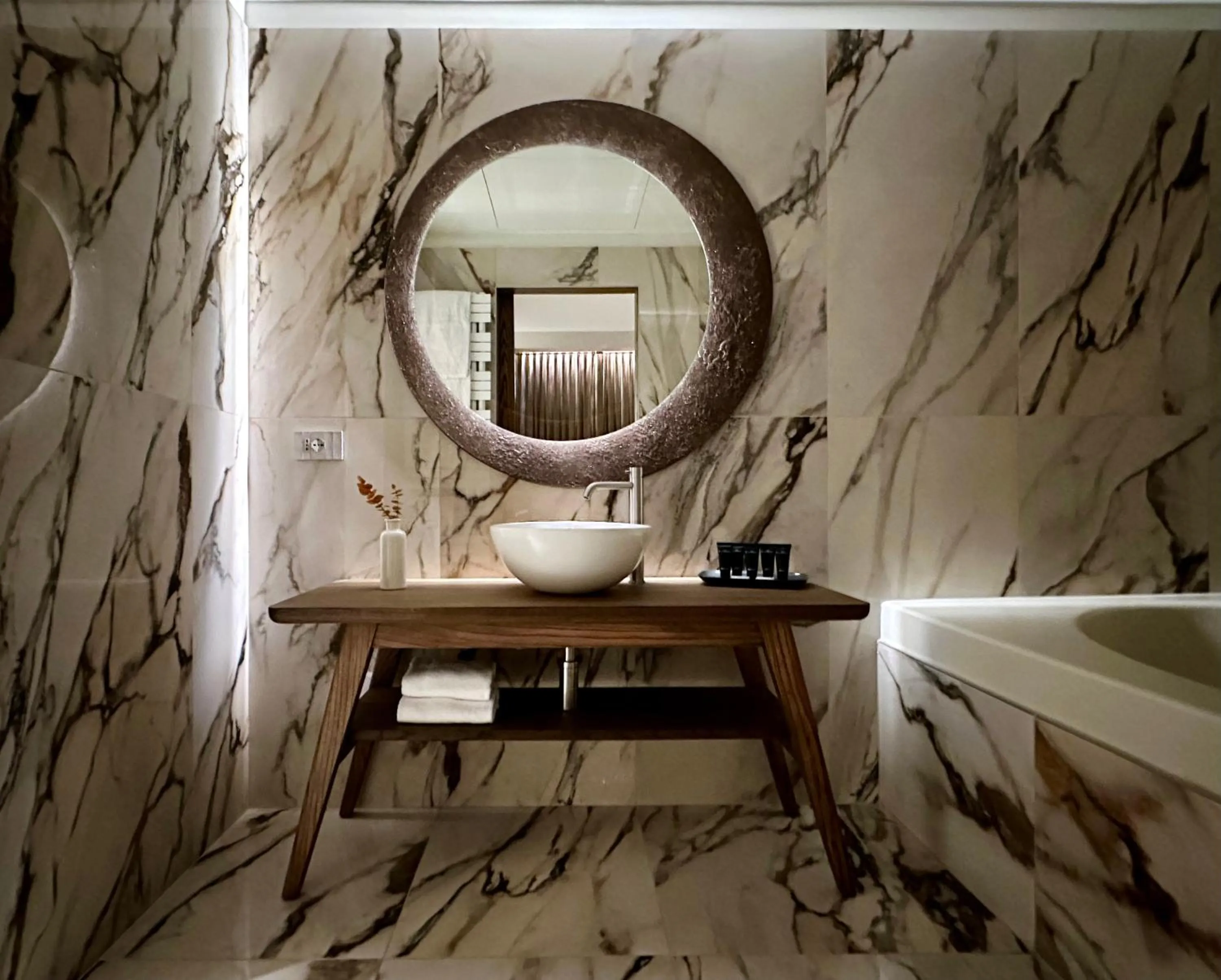 Bathroom in Hotel Mealba