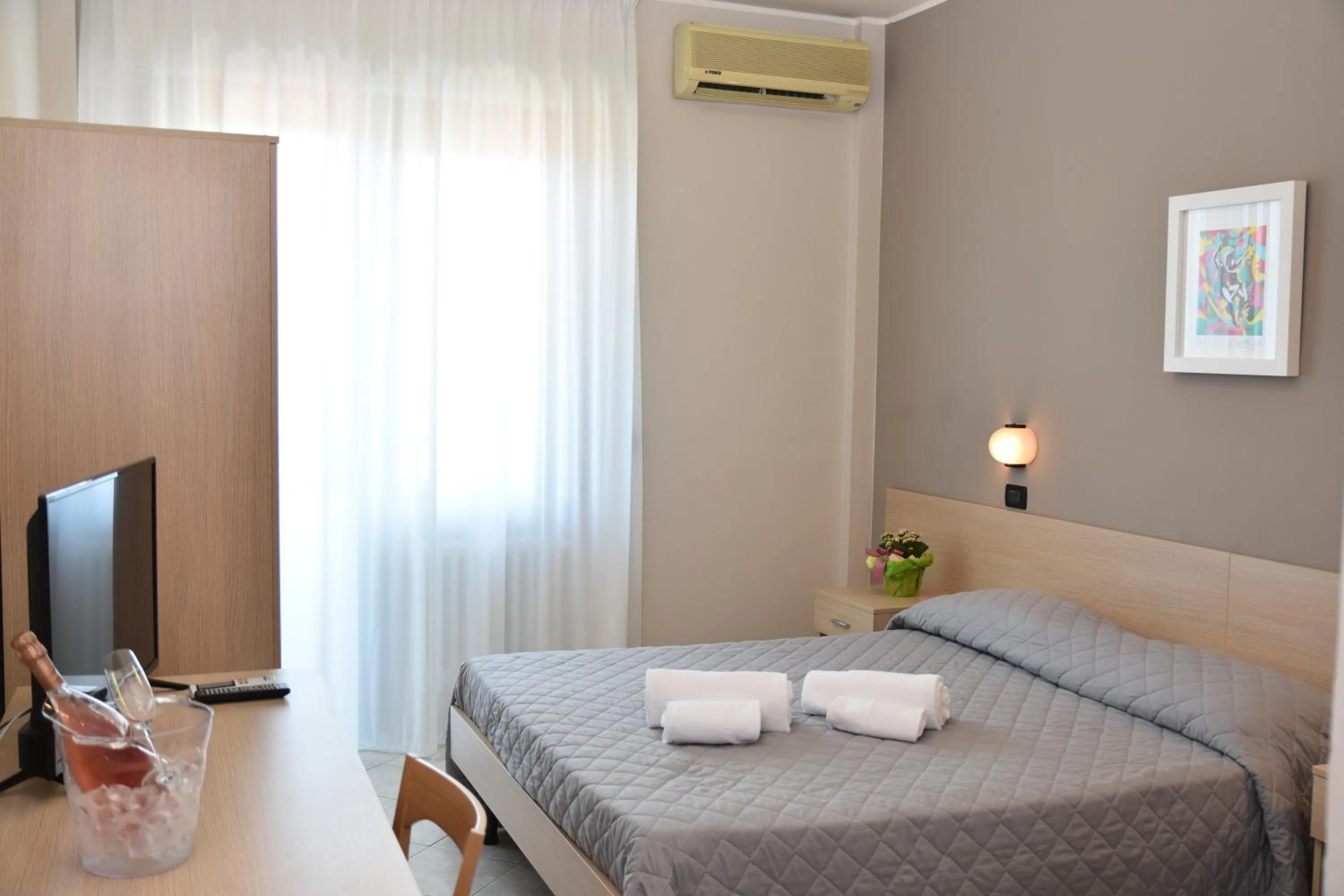 Bed in Hotel Excelsior