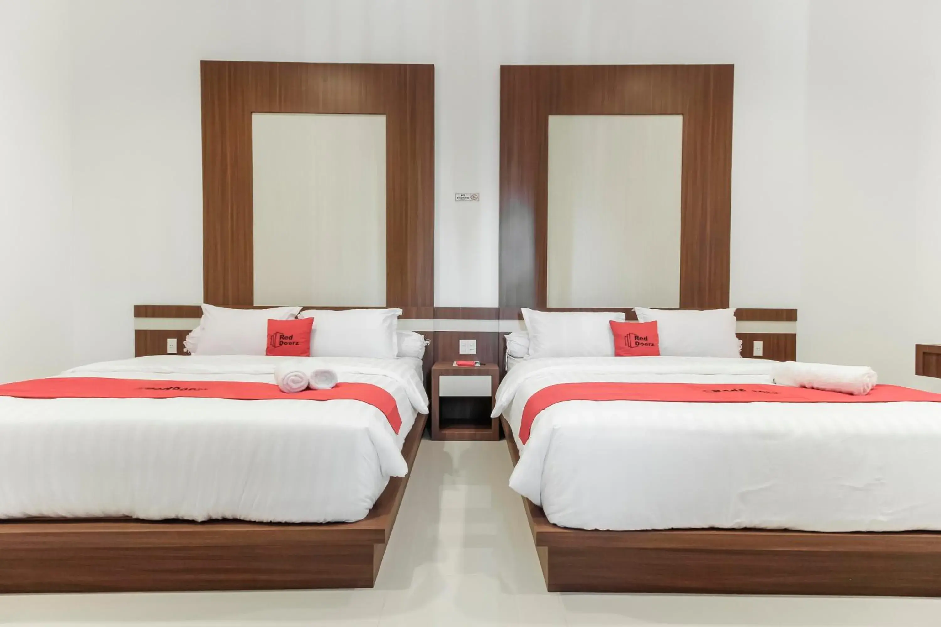 Bedroom, Bed in RedDoorz Premium @ Setiabudi Medan Bedroom, Bed in RedDoorz Premium @ Setiabudi Medan