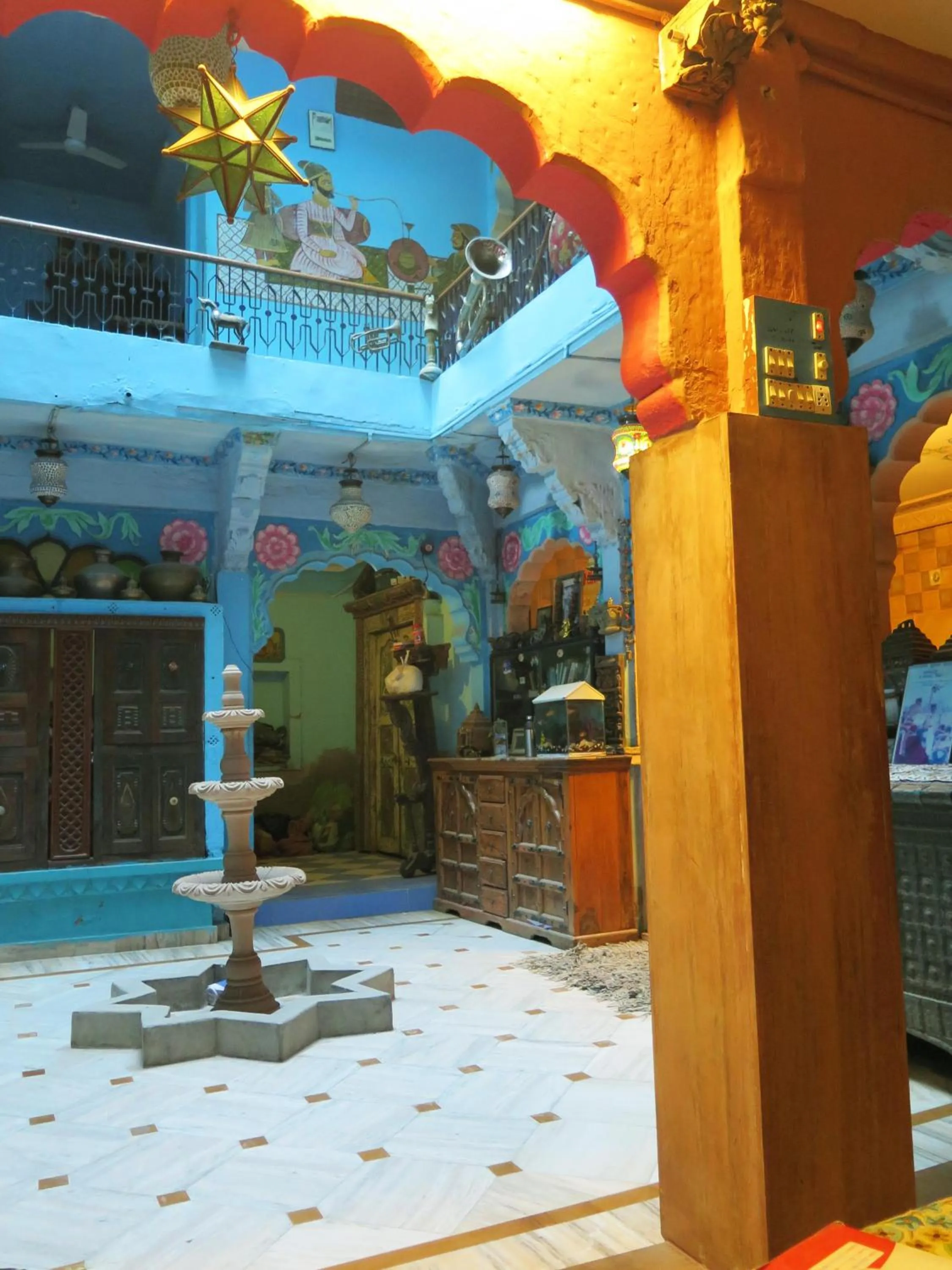 Decorative detail in Yogis Guest House