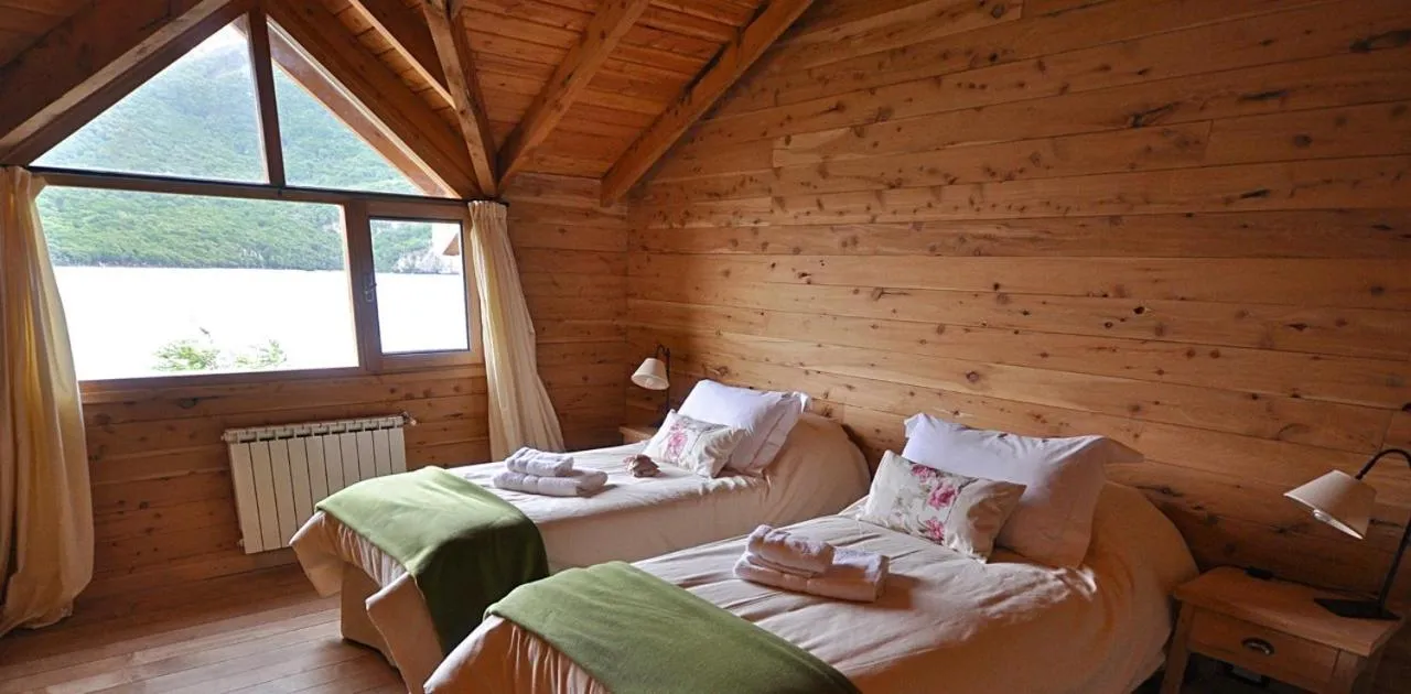 Bed in Aguas Arriba Lodge