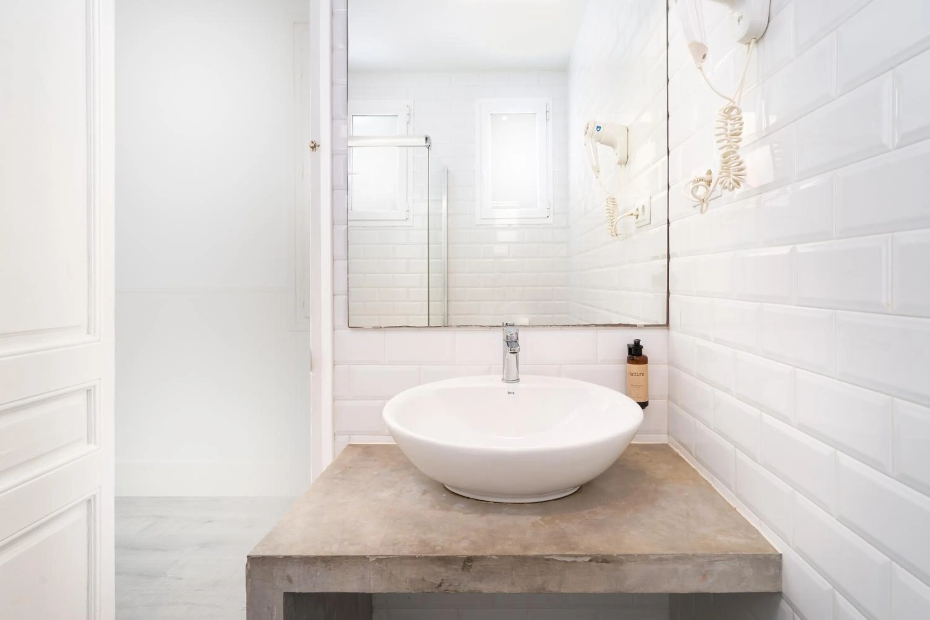 Bathroom in TSA Gran Via