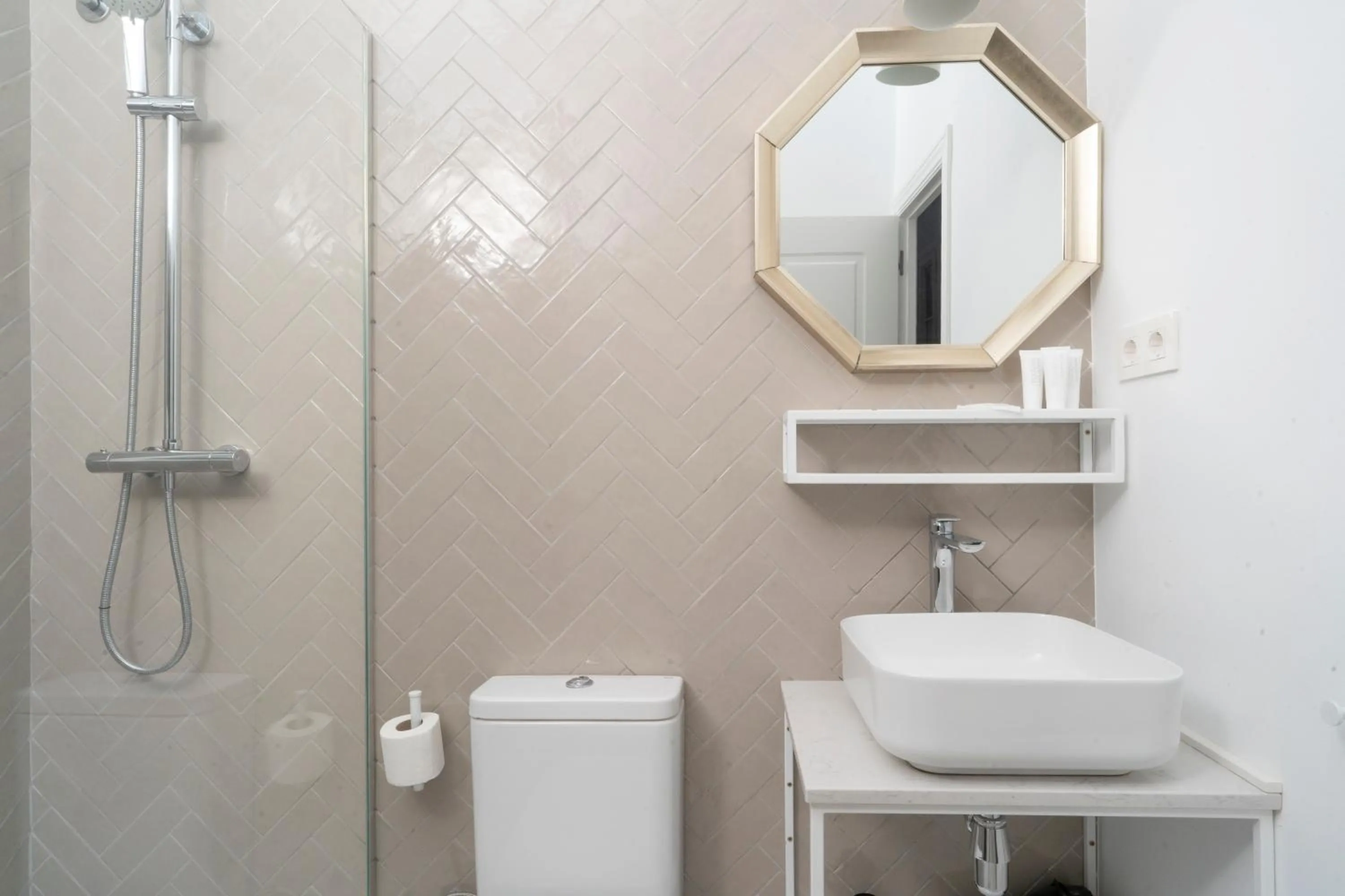 Shower in TSA Gran Via