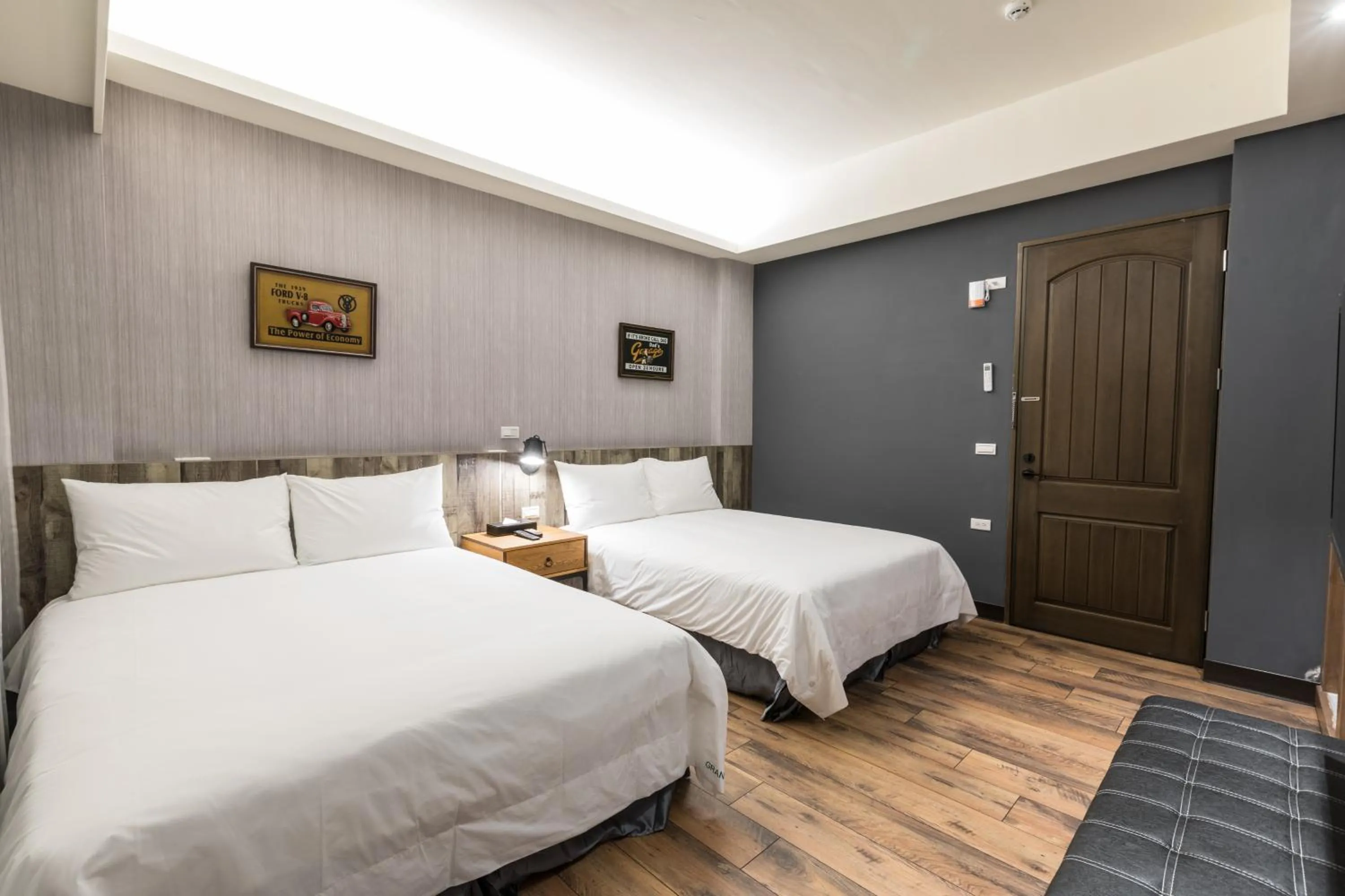 Standard Quadruple Room in Peach blossom B&B