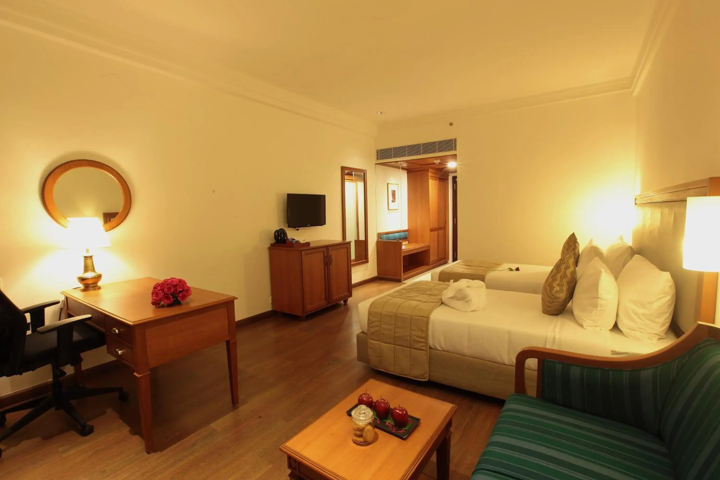 Bed in Monsoon Empress Kochi Bed in Monsoon Empress Kochi