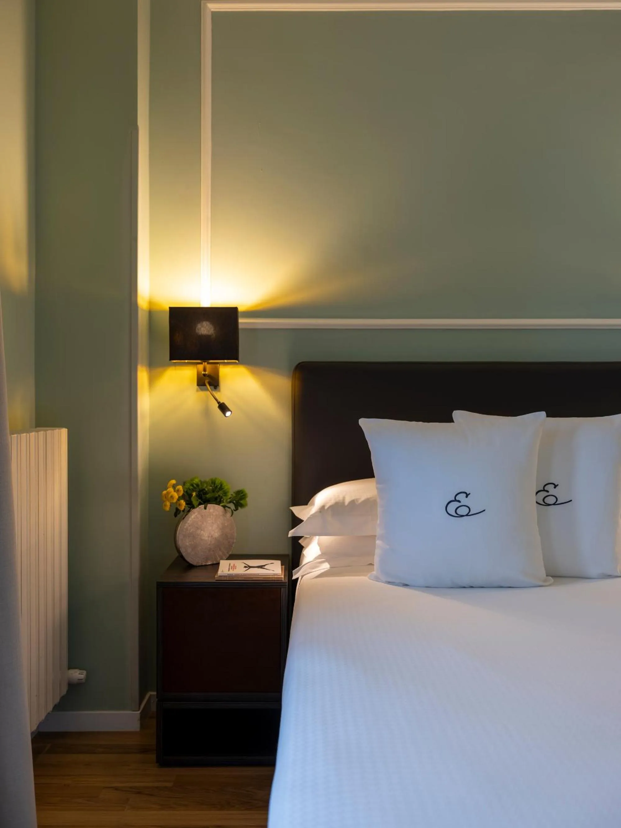 Bed in Elizabeth Lifestyle Hotel