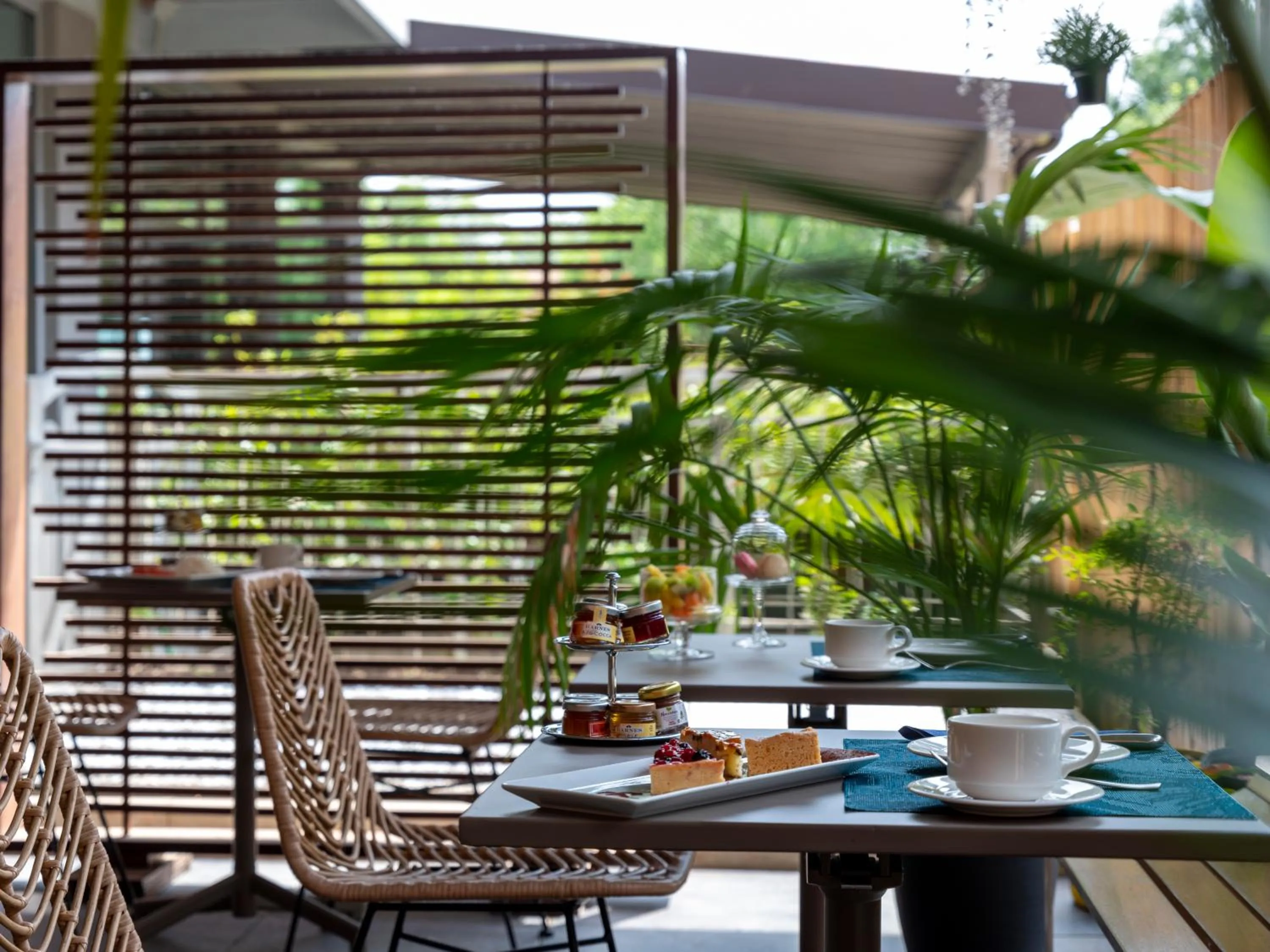 Breakfast in Elizabeth Lifestyle Hotel