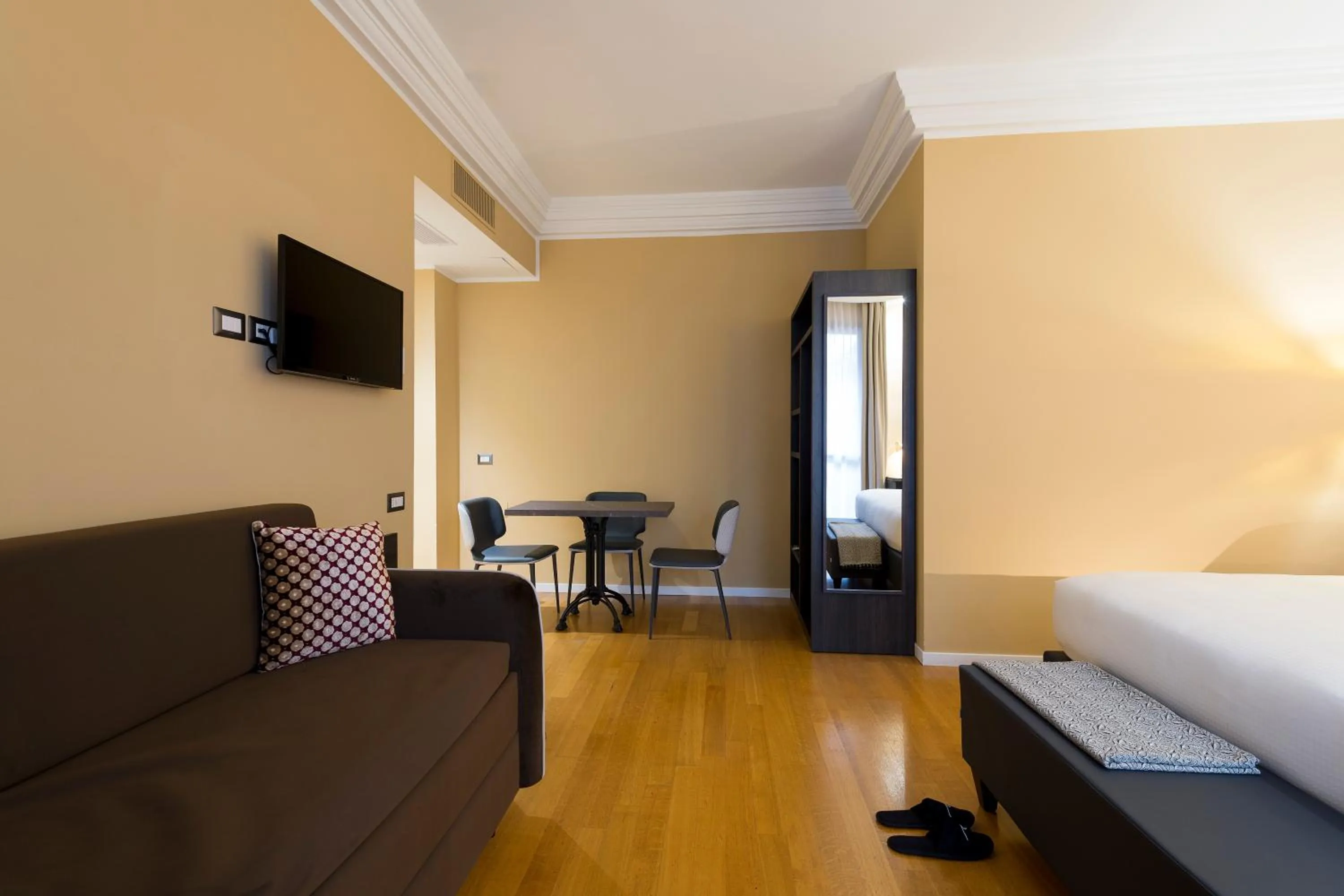 Bed in Elizabeth Lifestyle Hotel