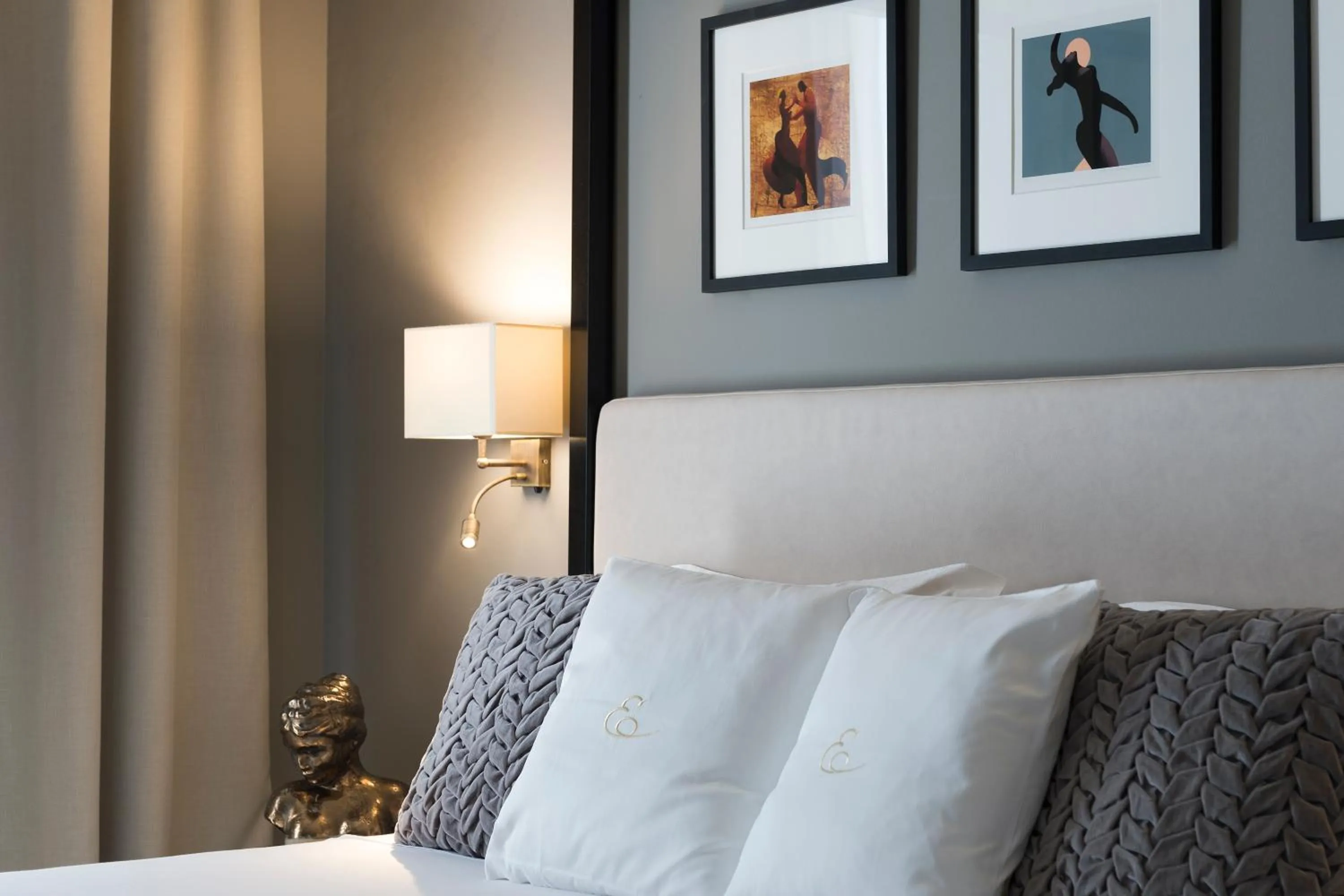 Bed in Elizabeth Lifestyle Hotel