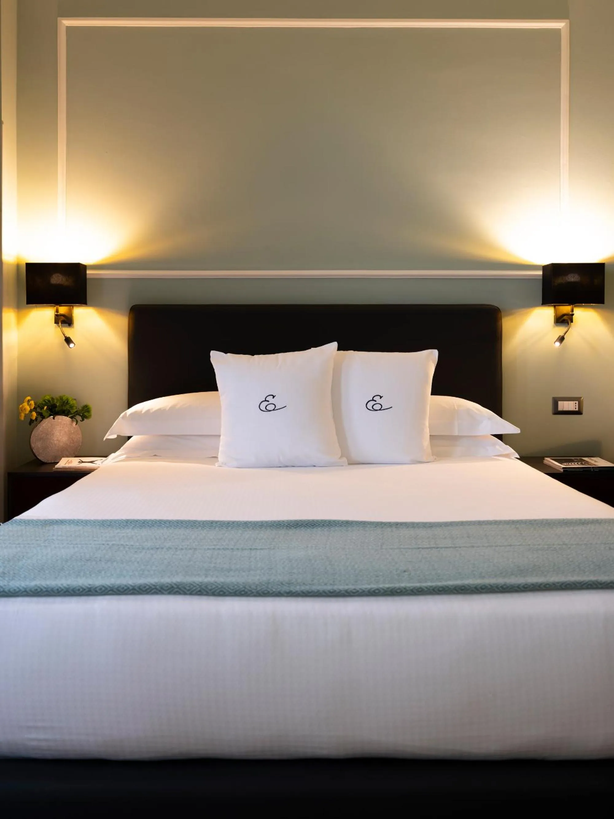 Bed in Elizabeth Lifestyle Hotel