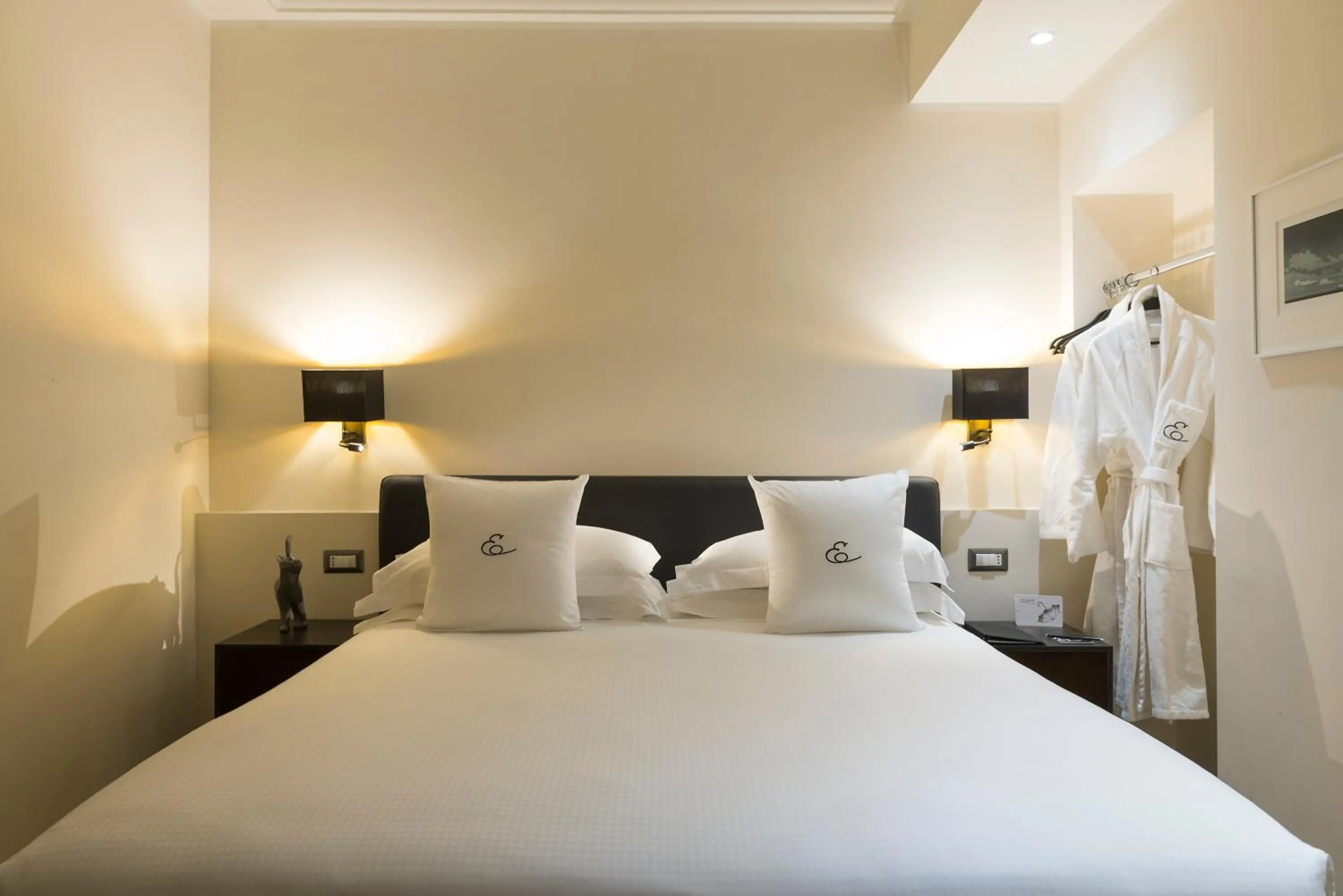 Bed in Elizabeth Lifestyle Hotel