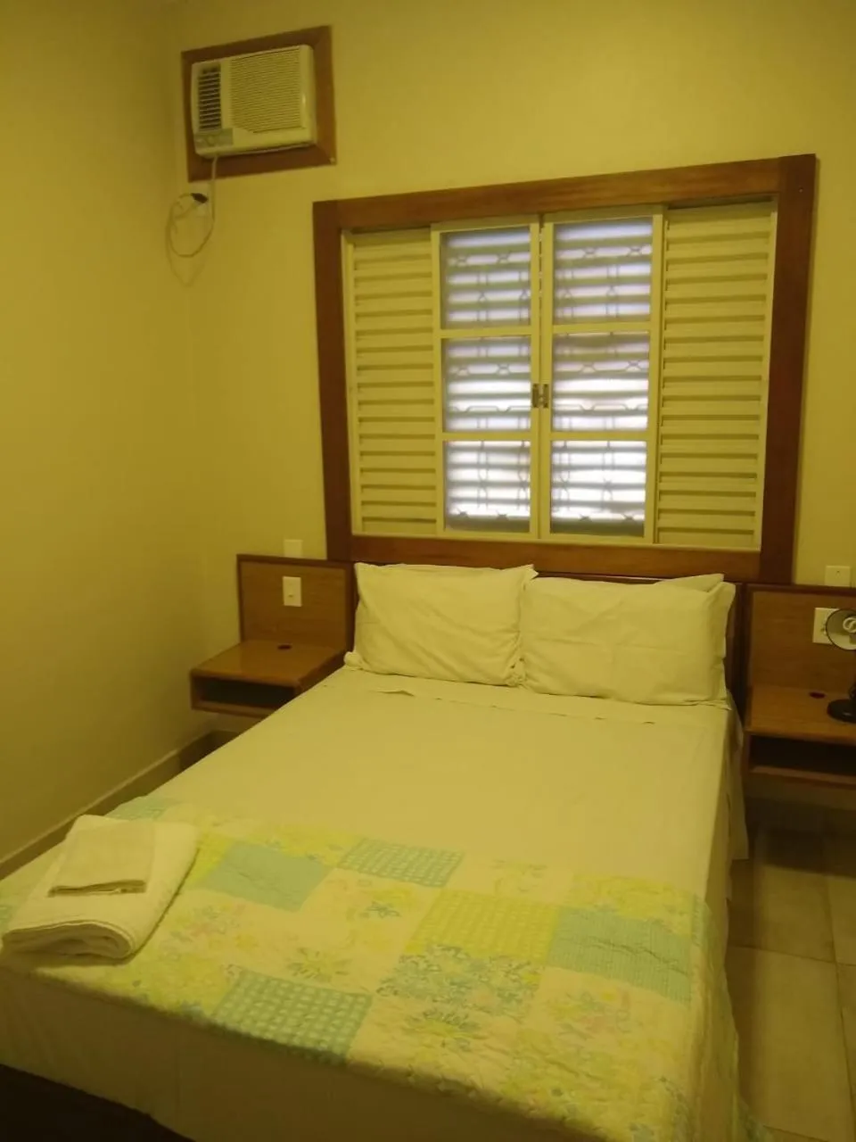 Bed in Leme Plaza Hotel