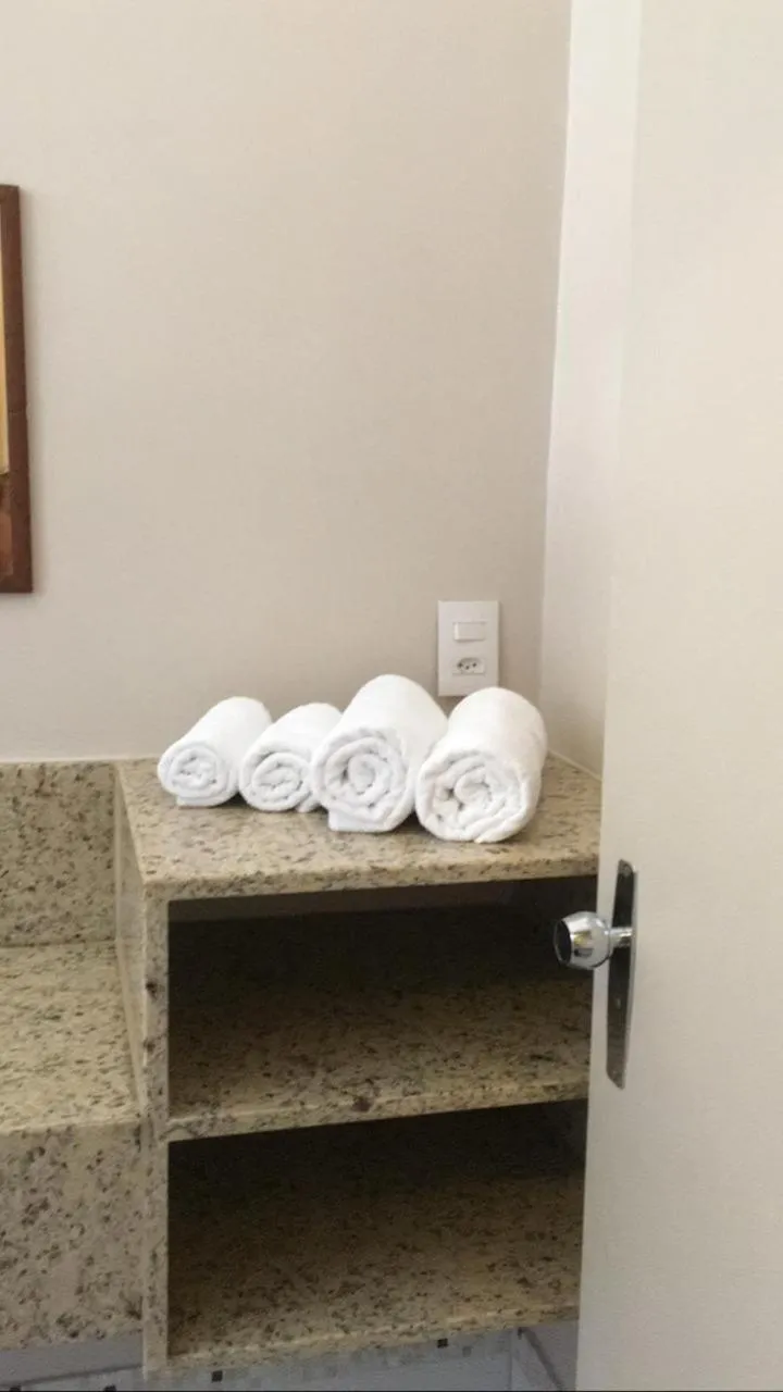 Bathroom in Leme Plaza Hotel