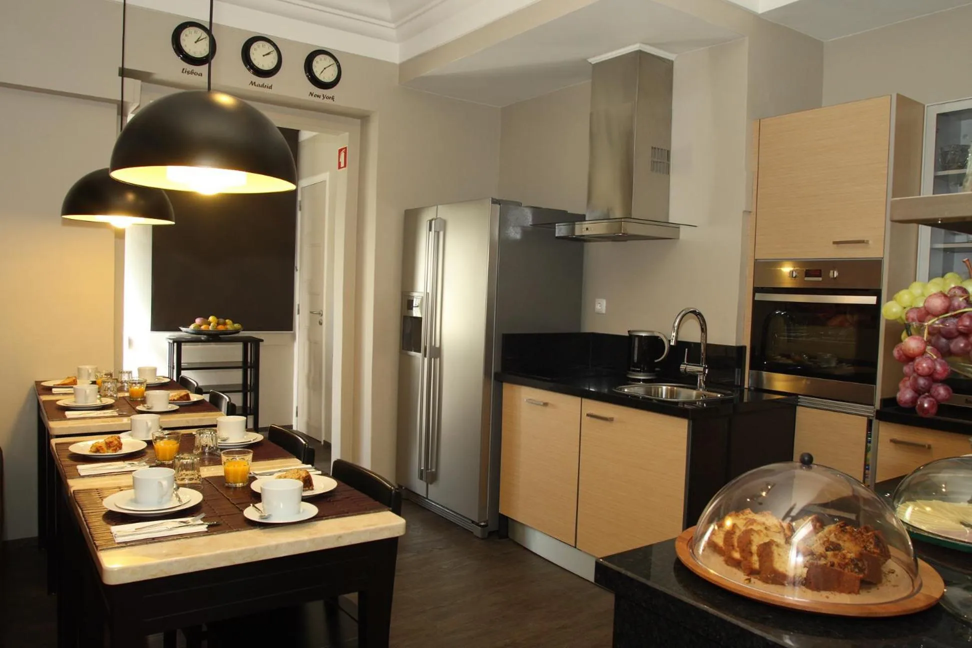 Buffet breakfast in Castilho House