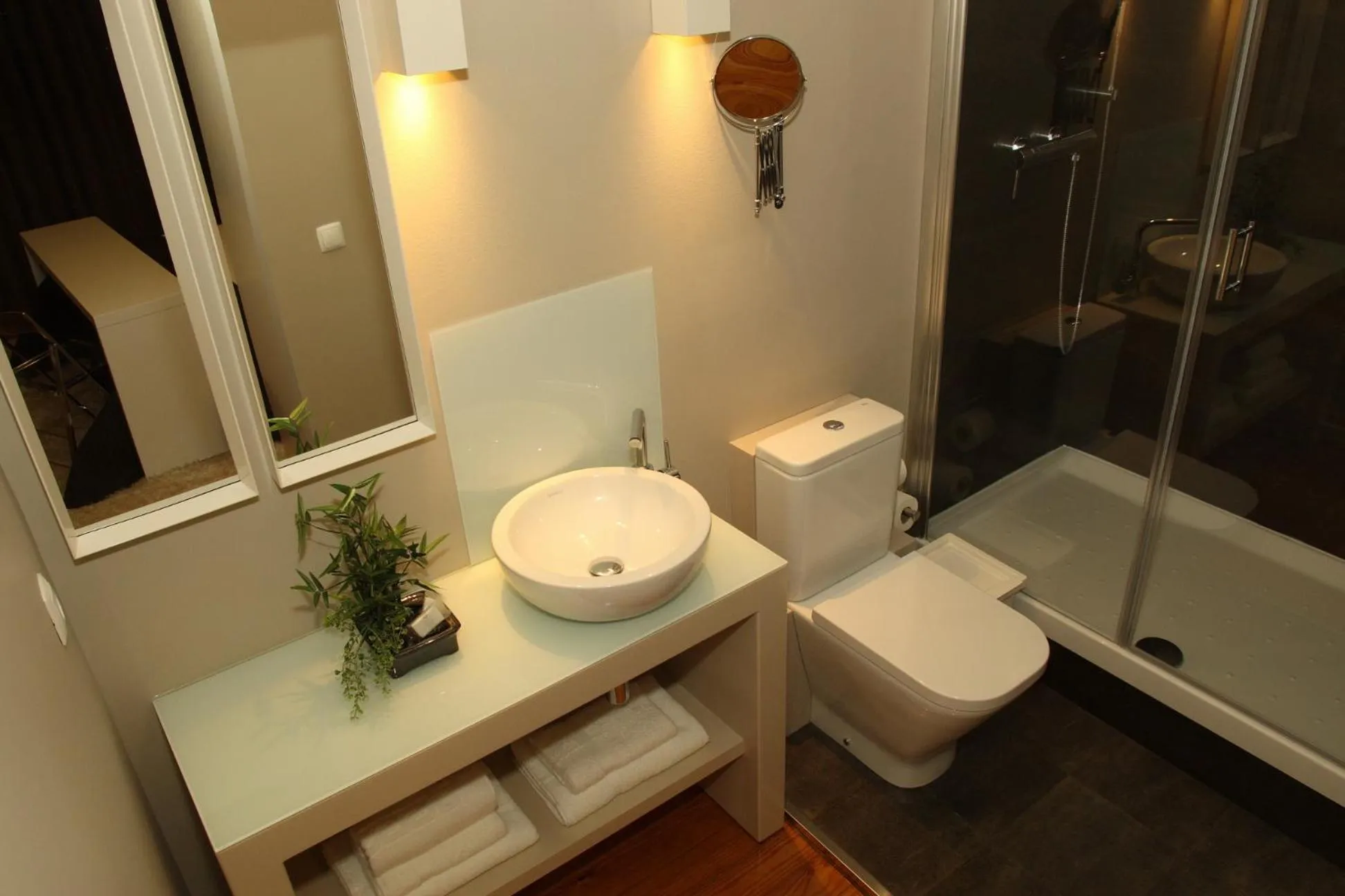 Shower in Castilho House