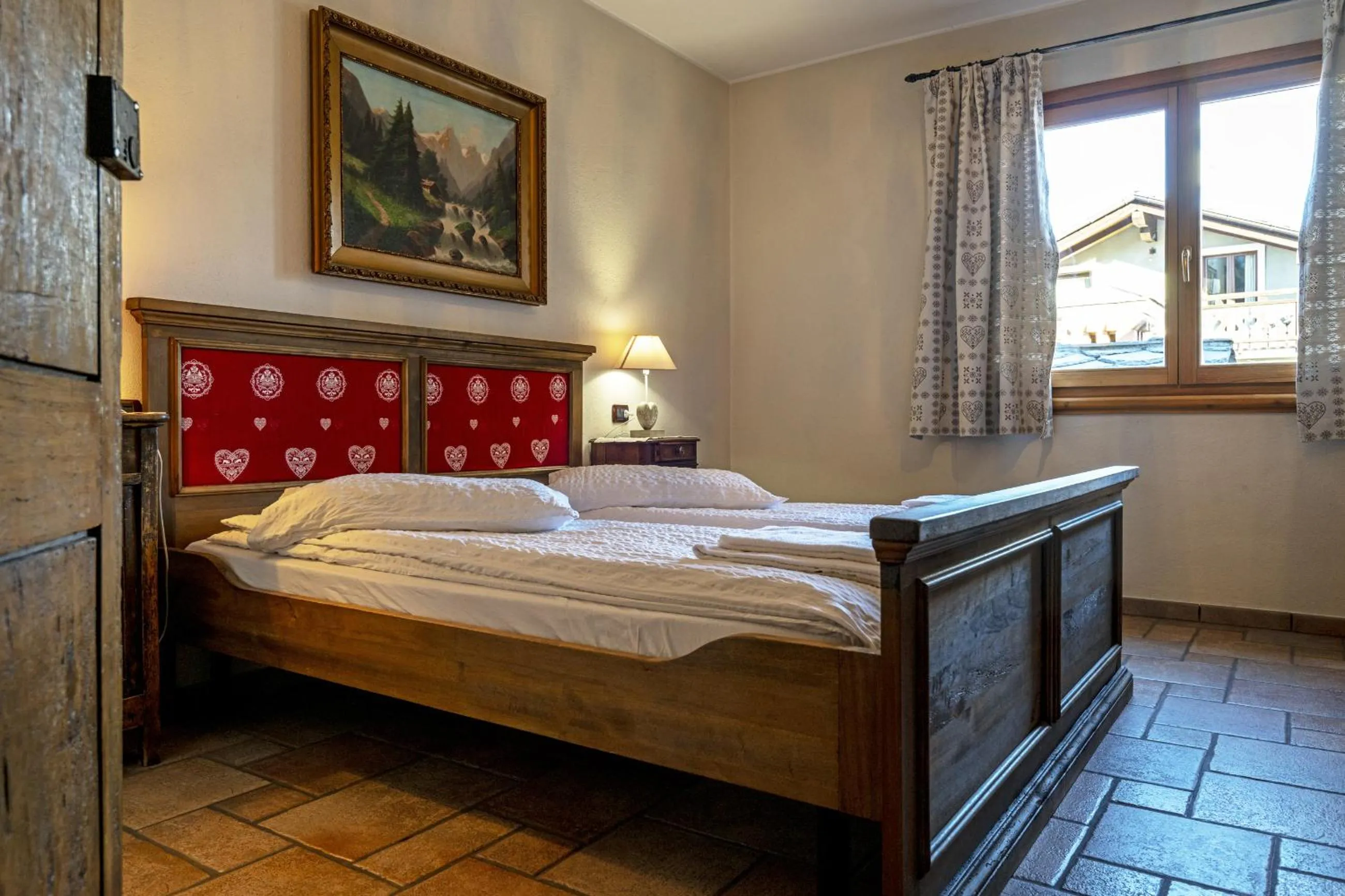 Bedroom, Bed in Au Petit Chevrot
