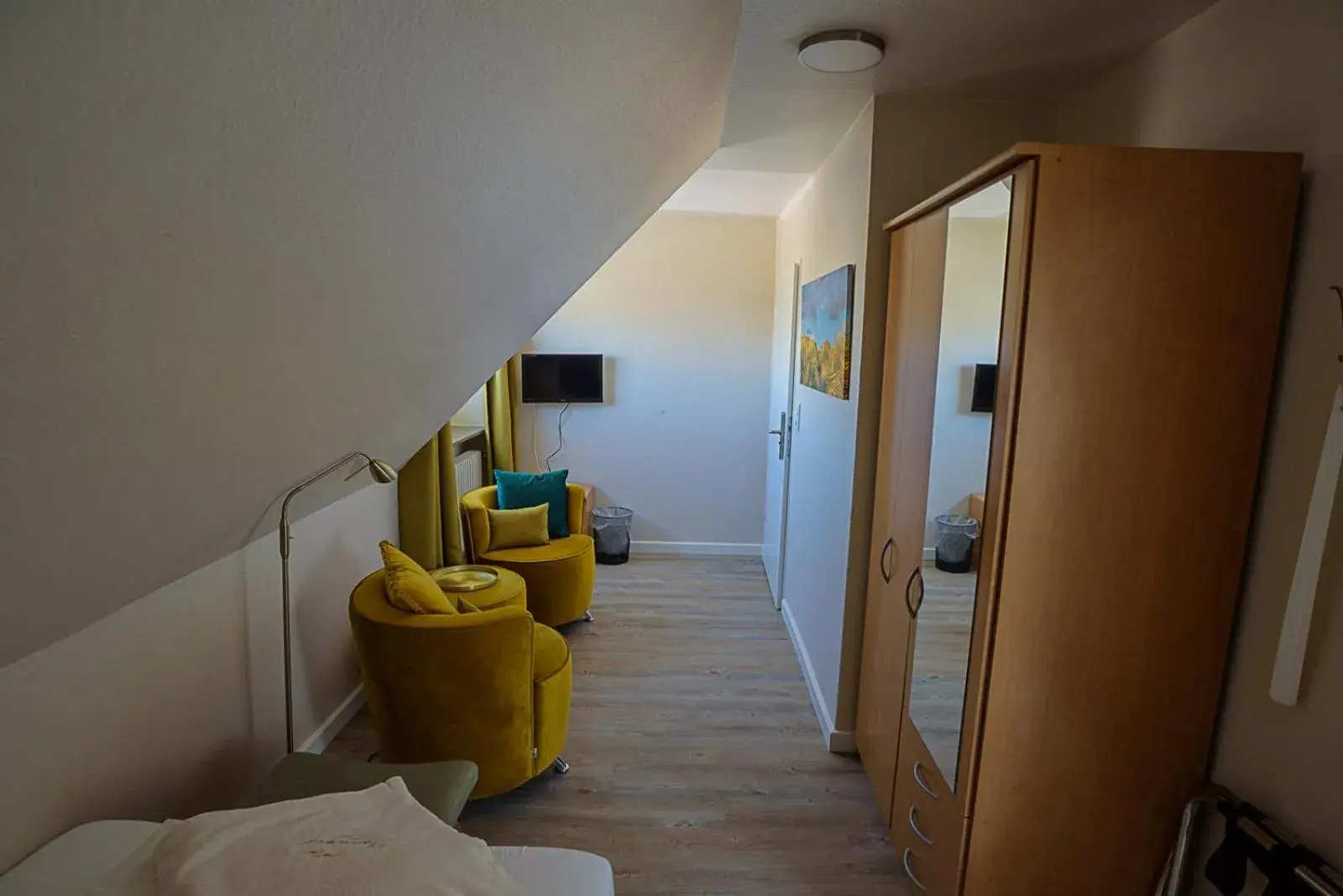 Single Room with Shower - single occupancy in Pension Luuward 3 Sterne superior Hotel Single Room with Shower - single occupancy in Pension Luuward 3 Sterne superior Hotel