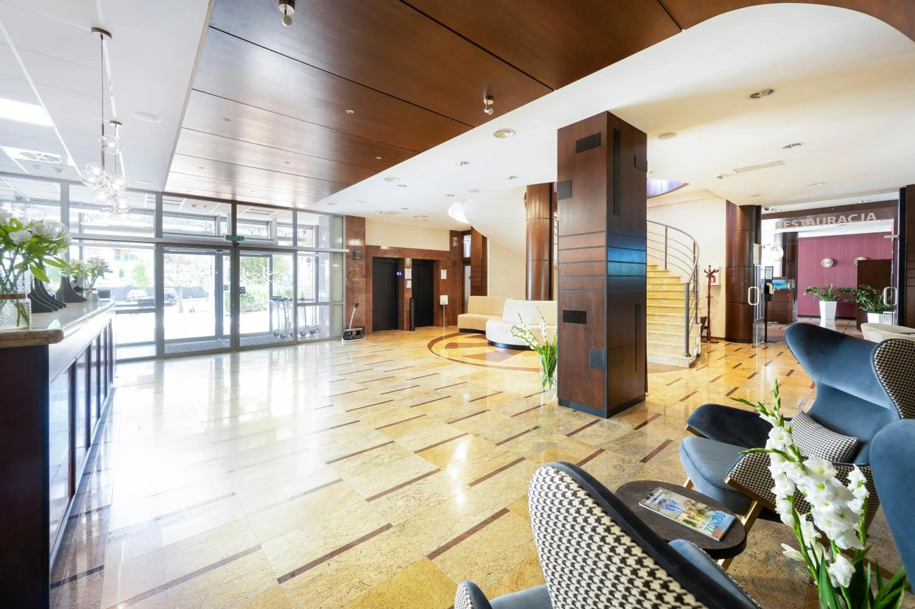 Lobby or reception in Hotel Leda Spa - Adults Only