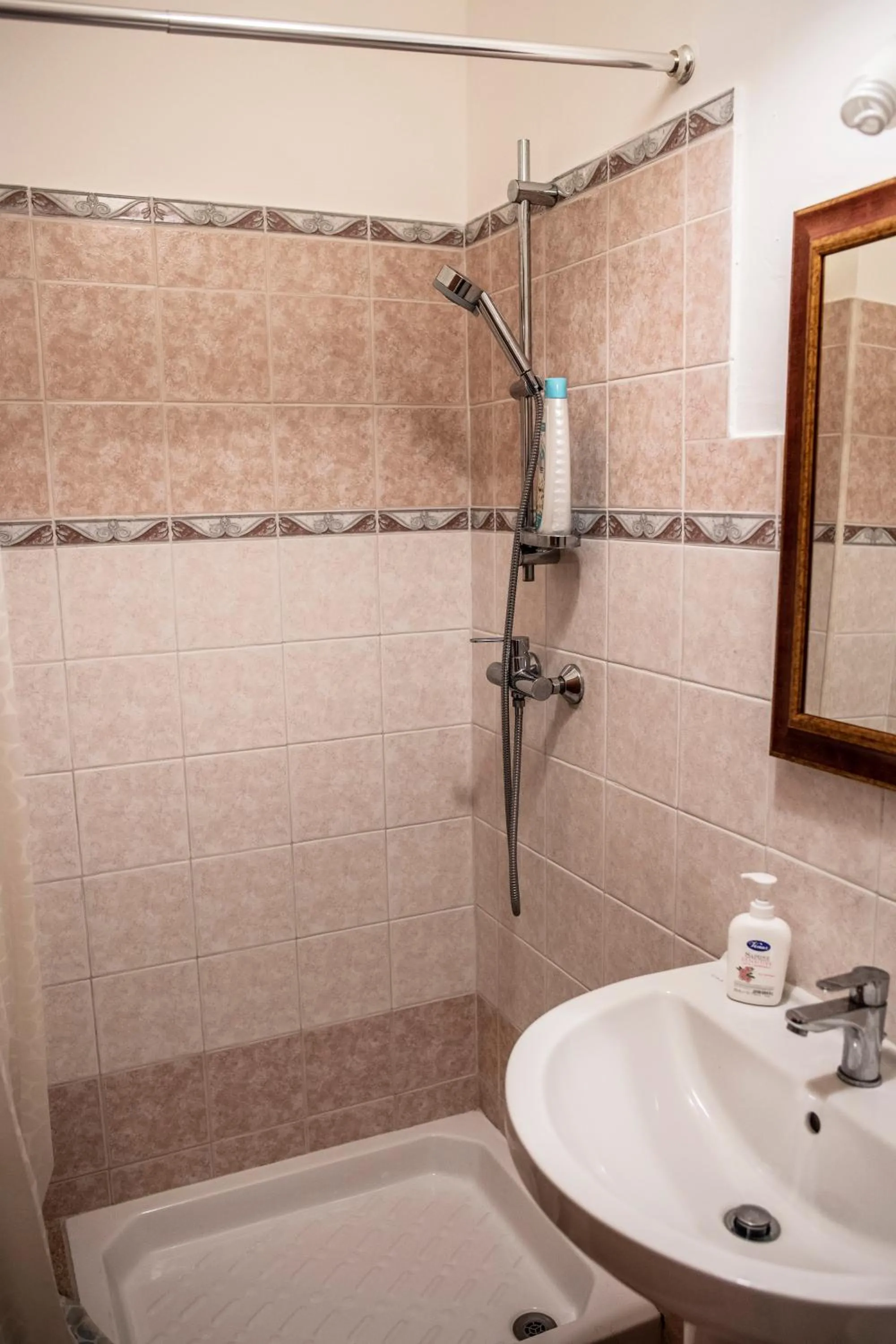 Bathroom in B&B Caravello