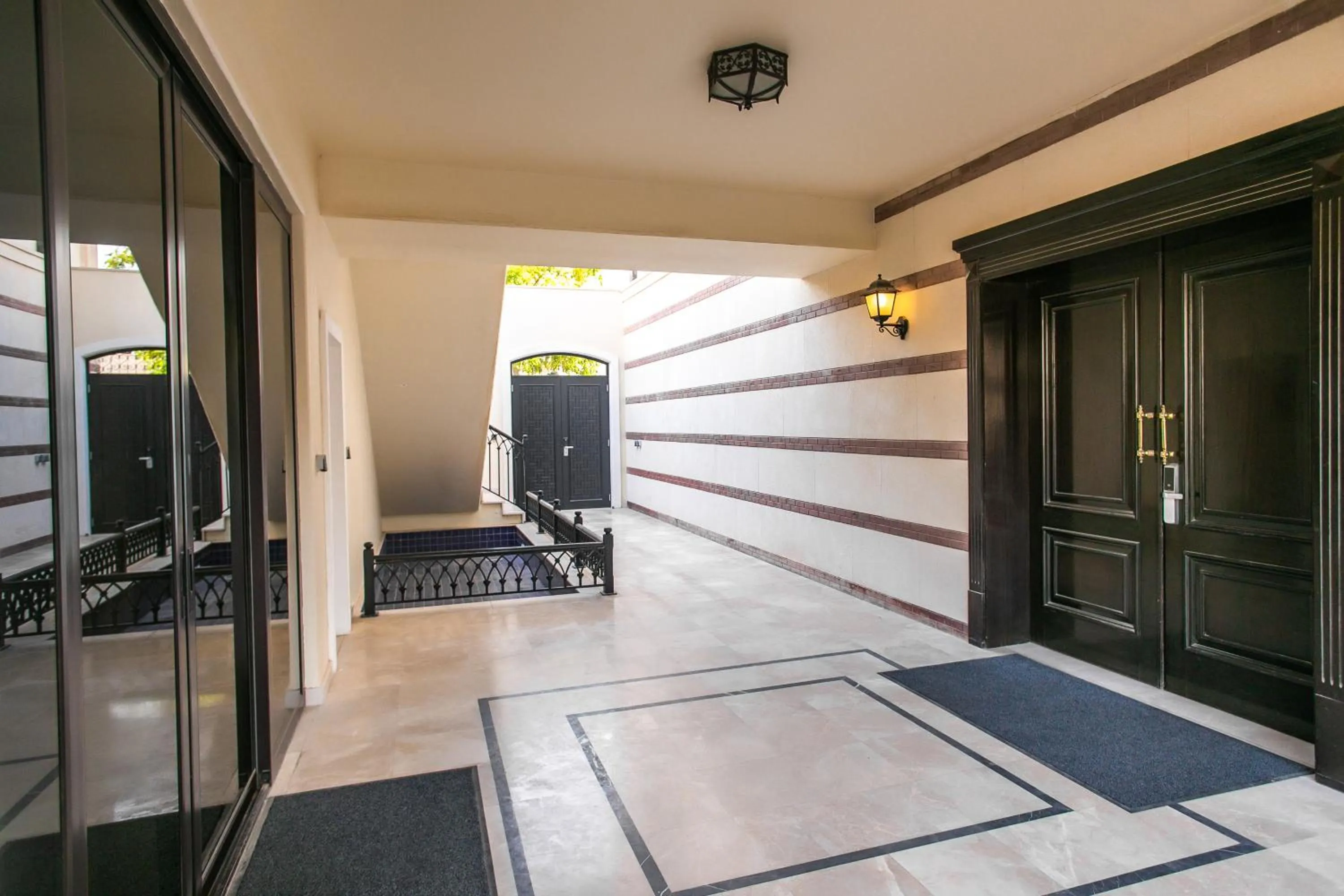 Facade/entrance in Zabeel Saray Royal Residences Lagoon Villa