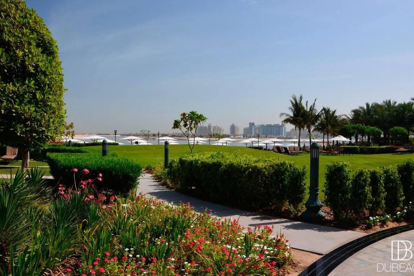Garden in Zabeel Saray Royal Residences Lagoon Villa