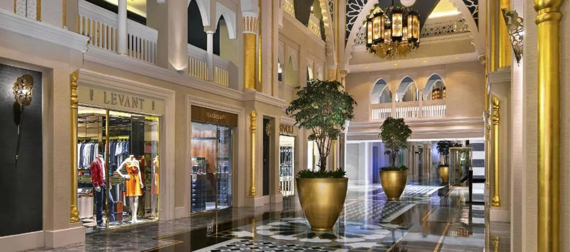 Shopping Area in Zabeel Saray Royal Residences Lagoon Villa