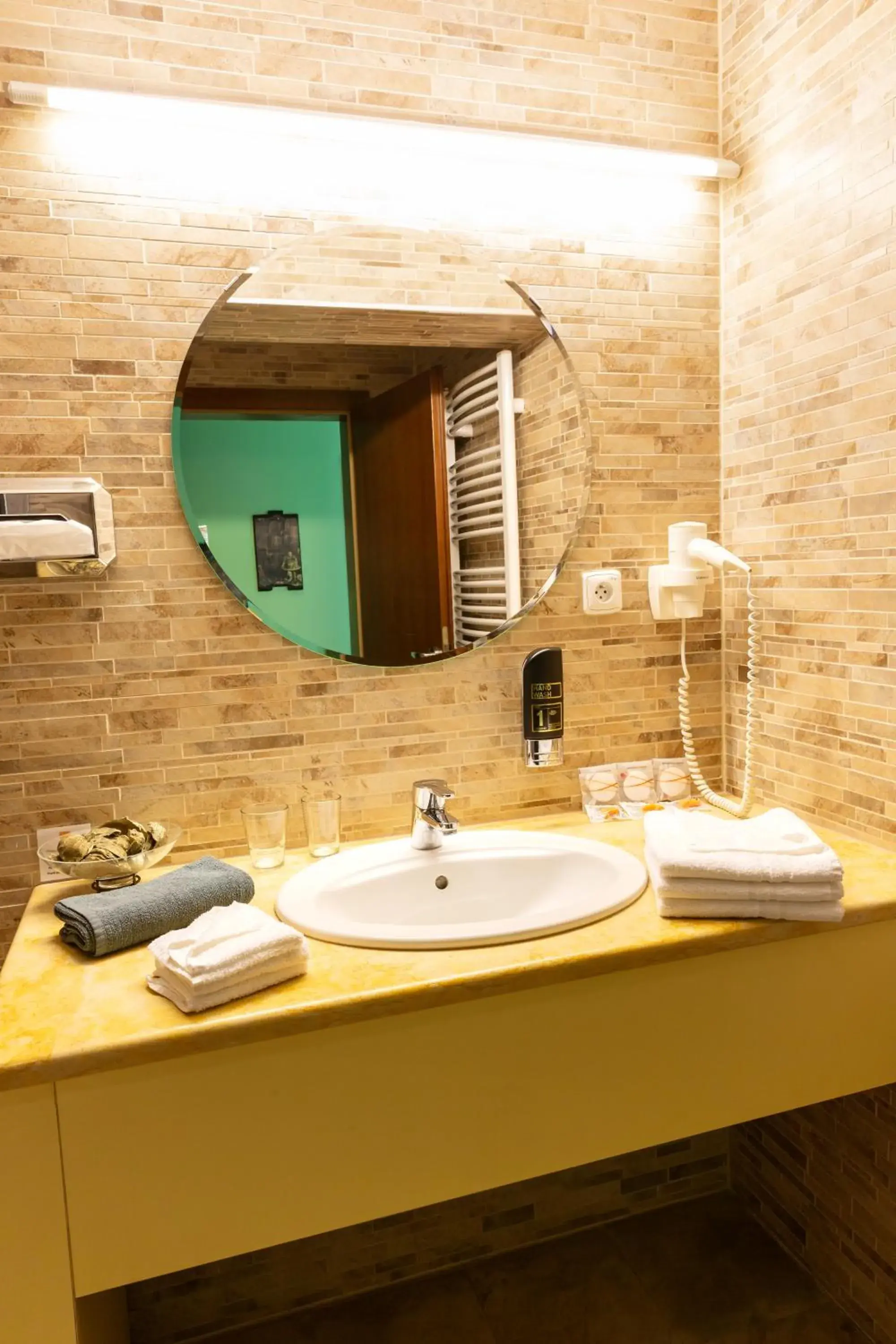 Apartment in Hotel Max Inn Apartment in Hotel Max Inn