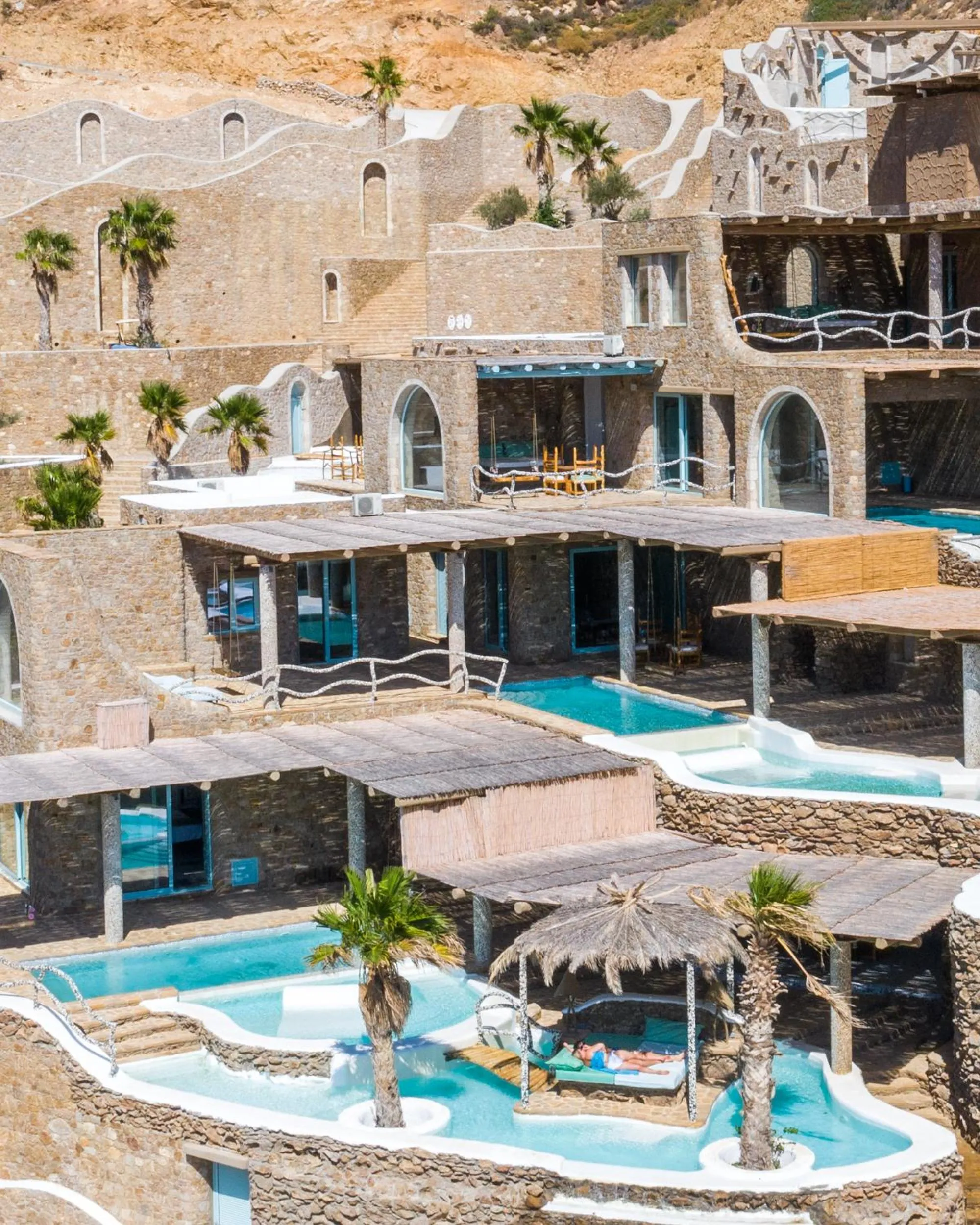 Property building in Calilo