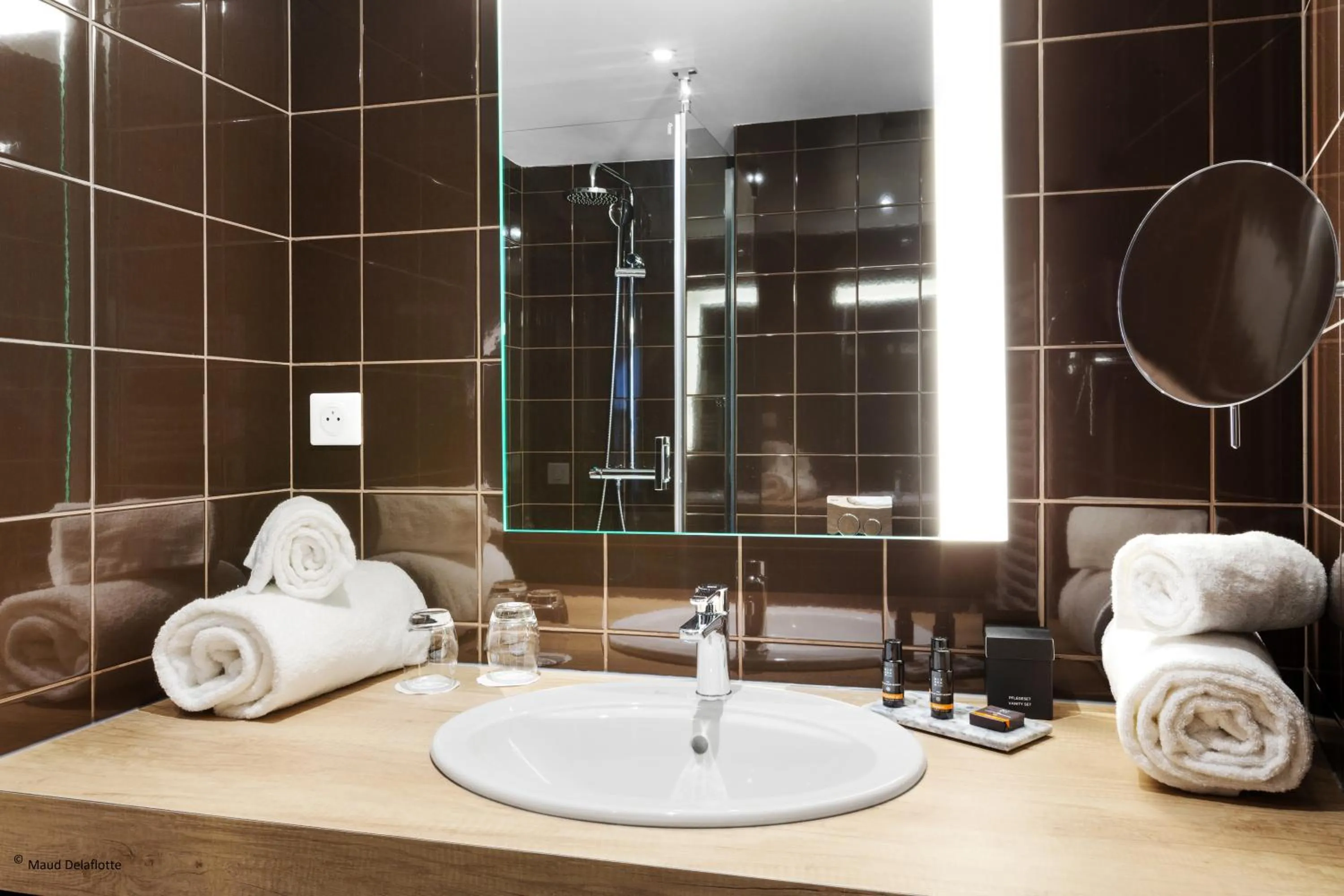 Bathroom in Aiden by Best Western T'aim Hotel & SPA