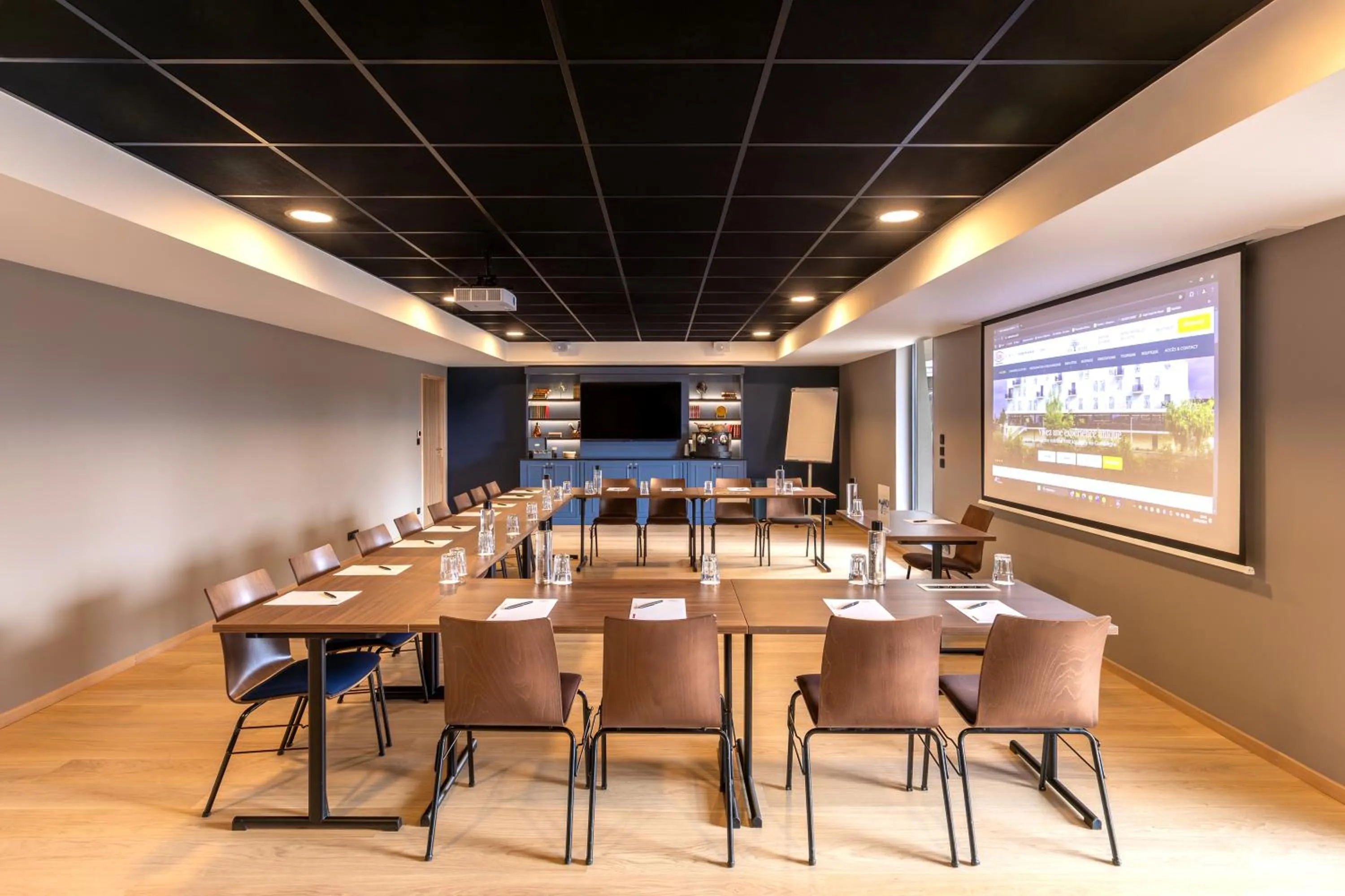 Meeting/conference room in Aiden by Best Western T'aim Hotel & SPA