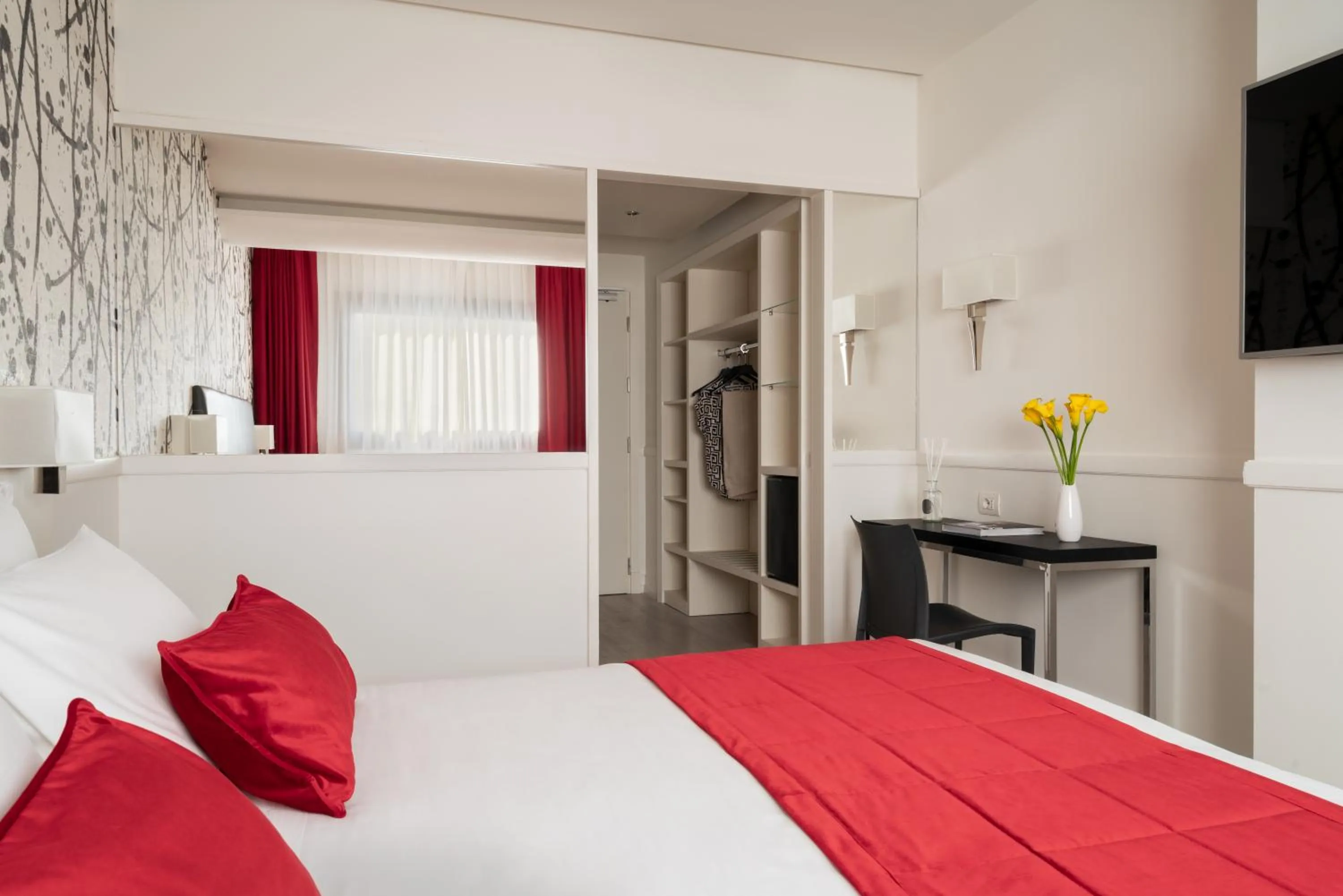 Bedroom, Bed in Hotel American Palace Eur