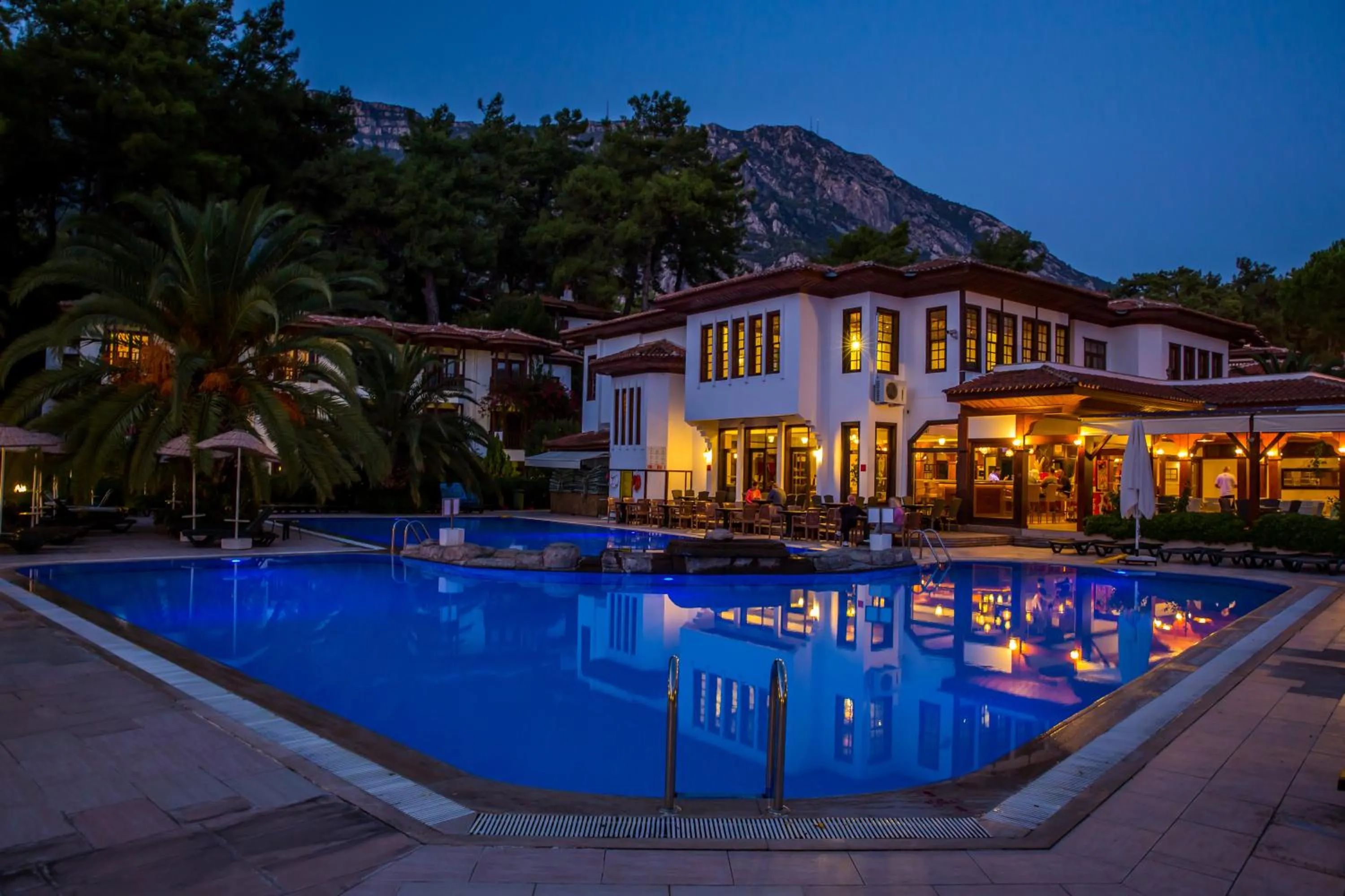 Night in Yucelen Hotel