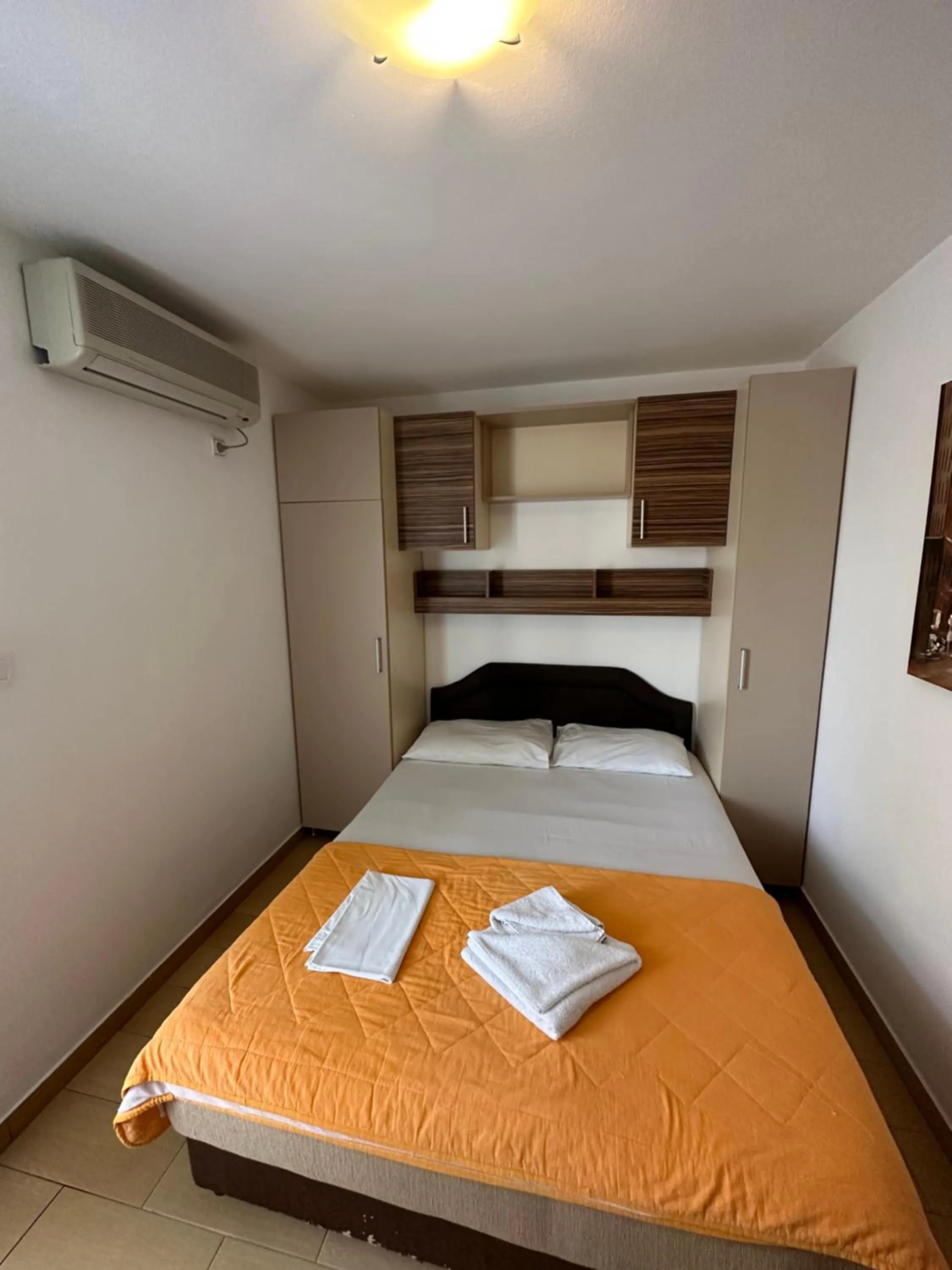 Bedroom, Bed in Azzuro apartments Budva