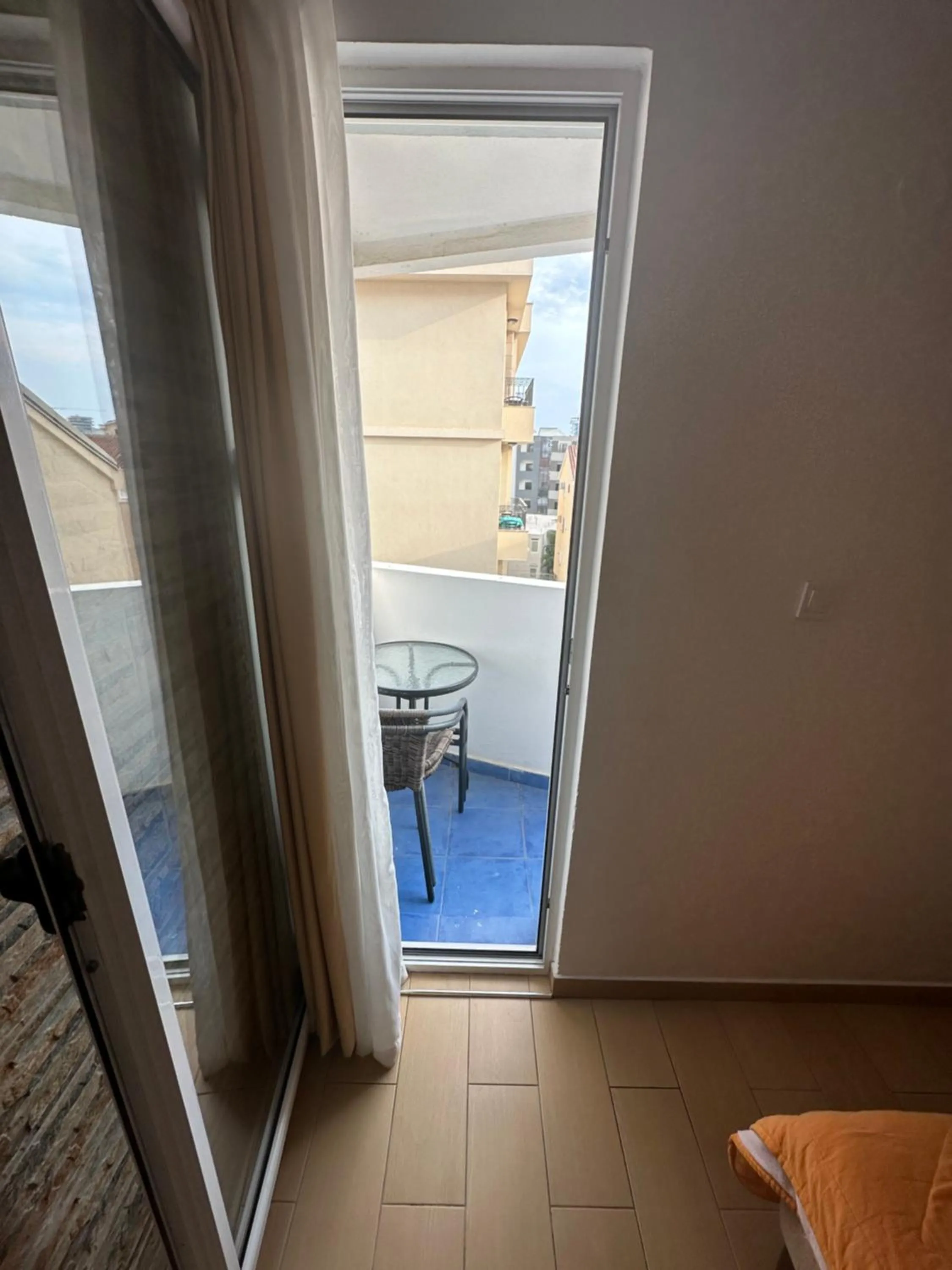 Seating area in Azzuro apartments Budva