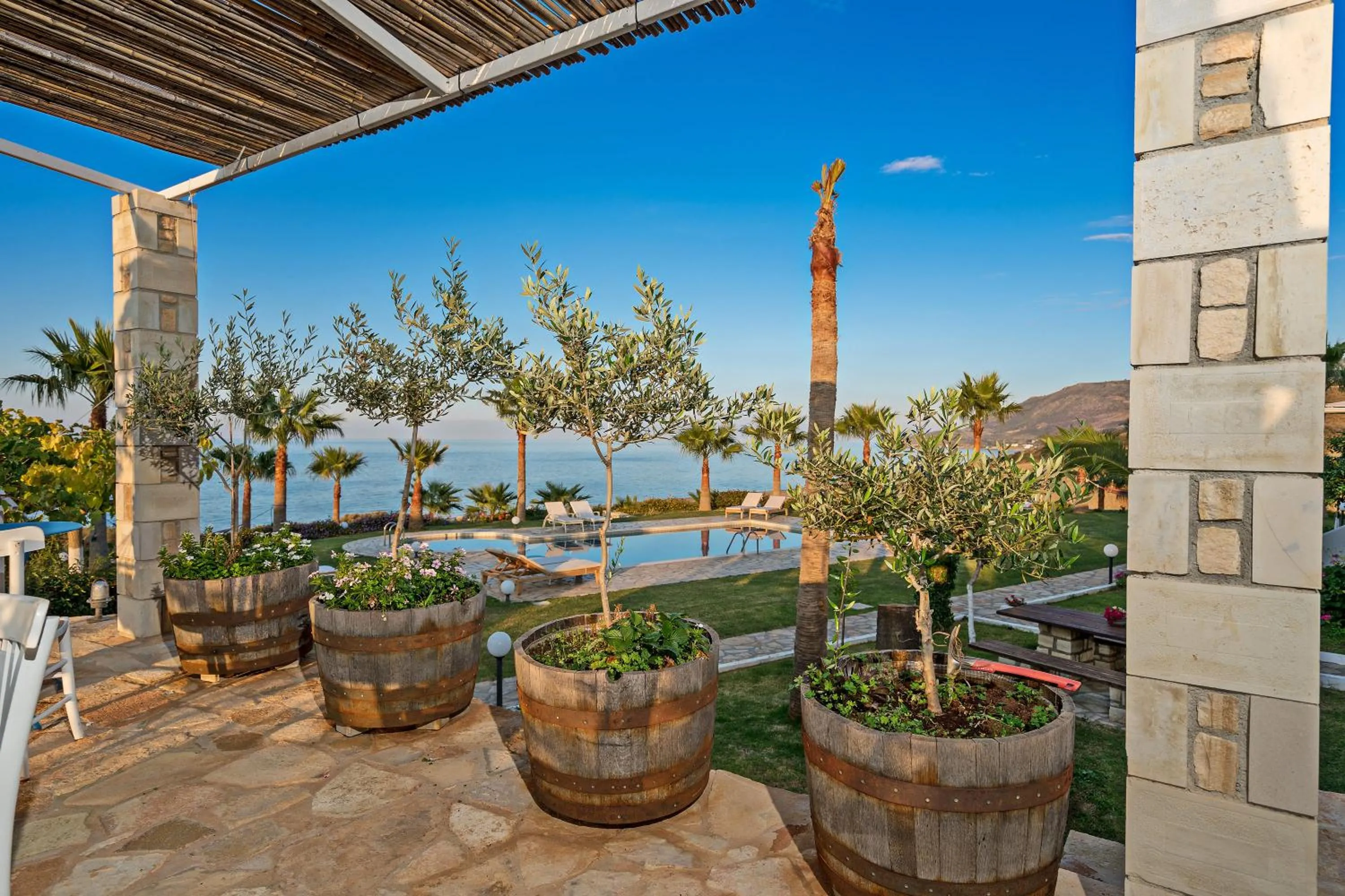 Aneria Suites