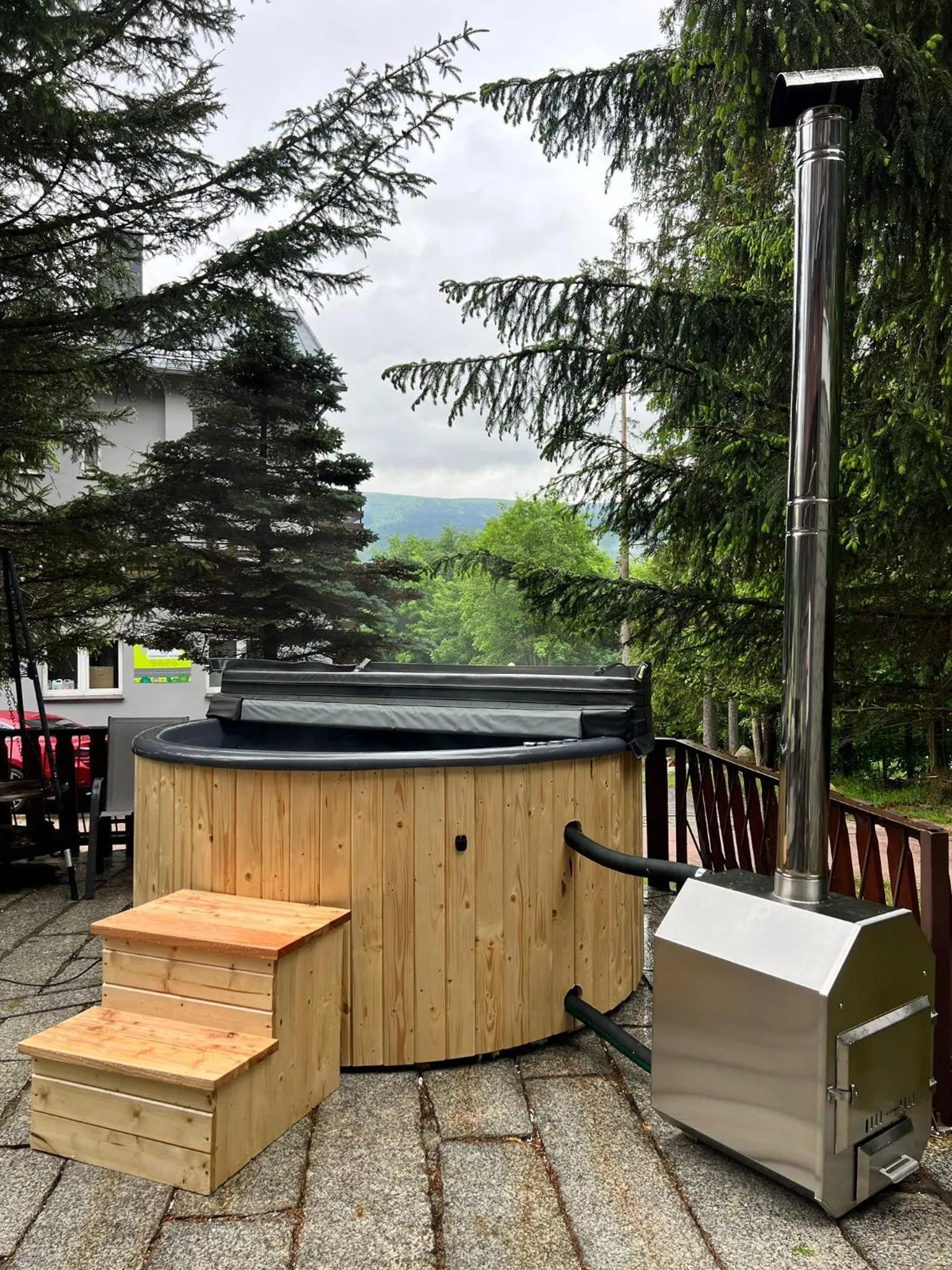 Hot Tub in Willa Sonata - Apartamenty & Balia - Szklarska Poręba