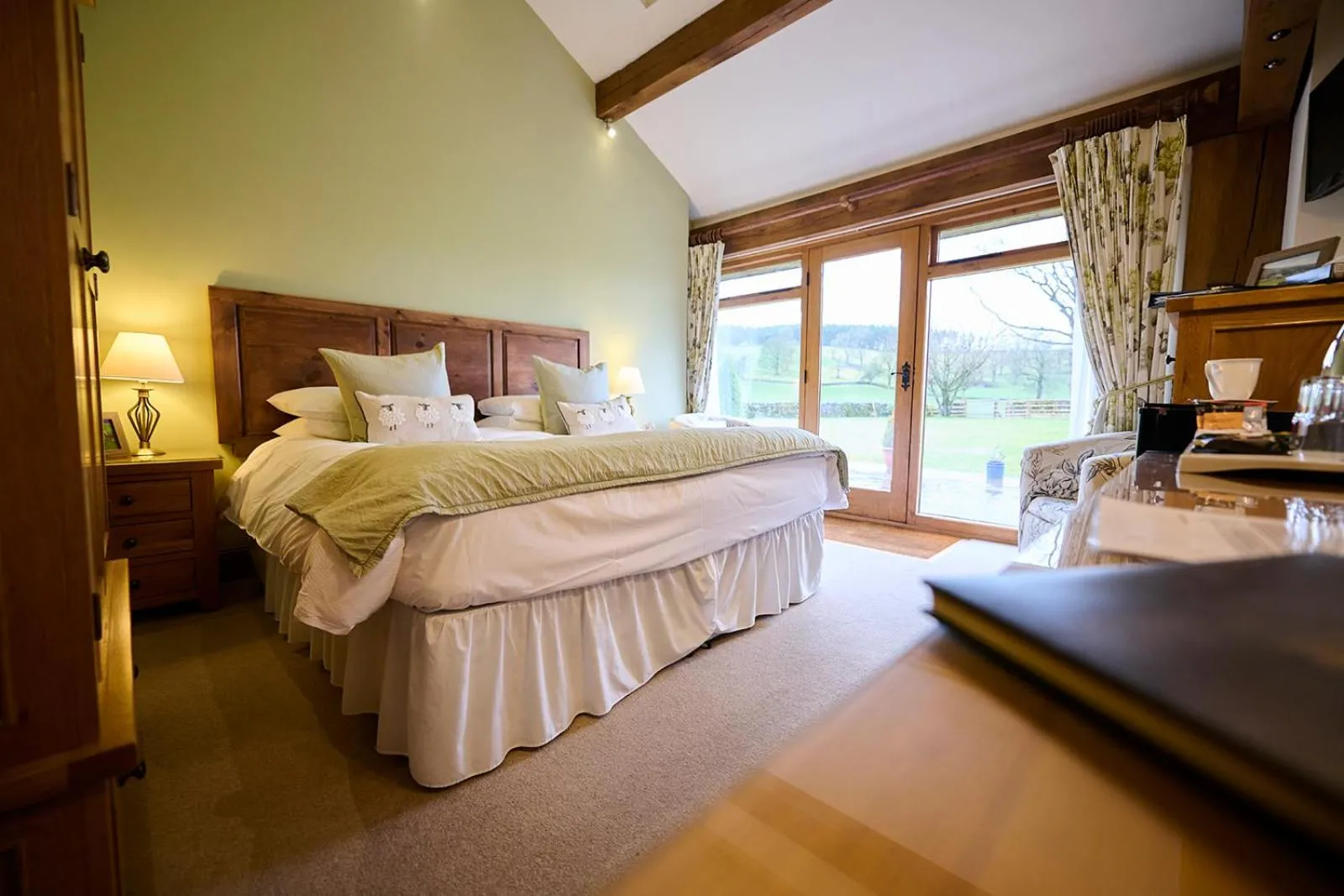 Bed in Green Grove Country House